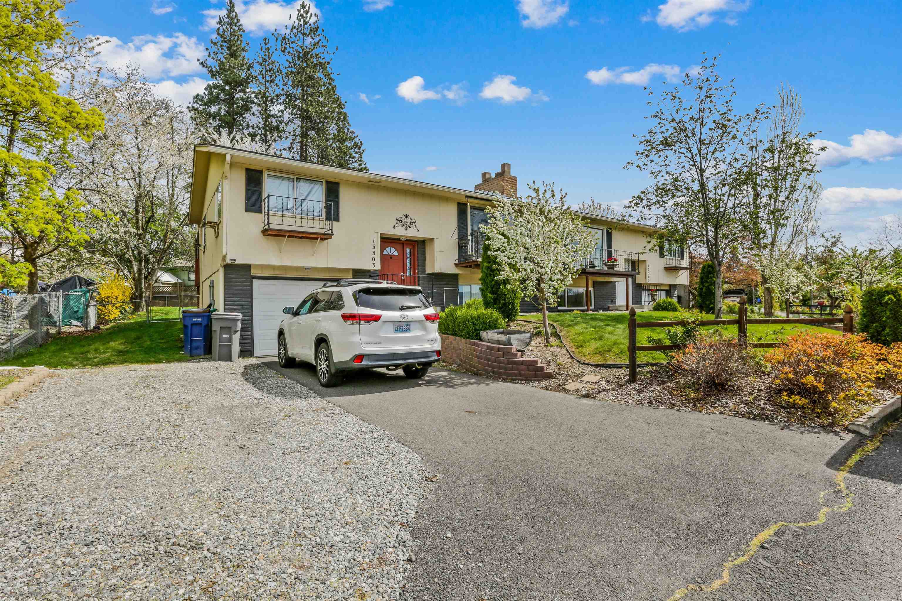 13305 E Forrest Ave - Photo 2