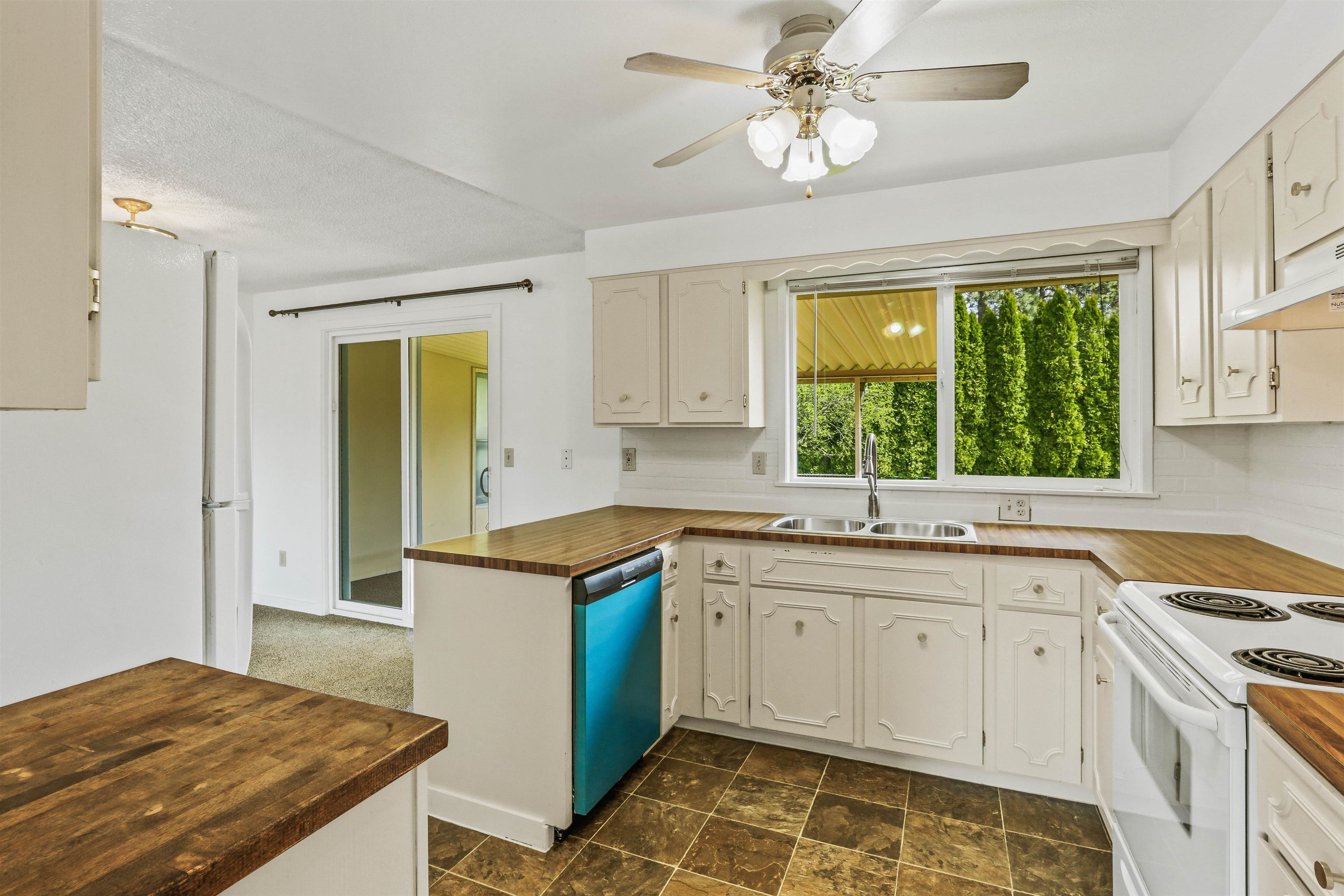 13305 E Forrest Ave - Photo 9