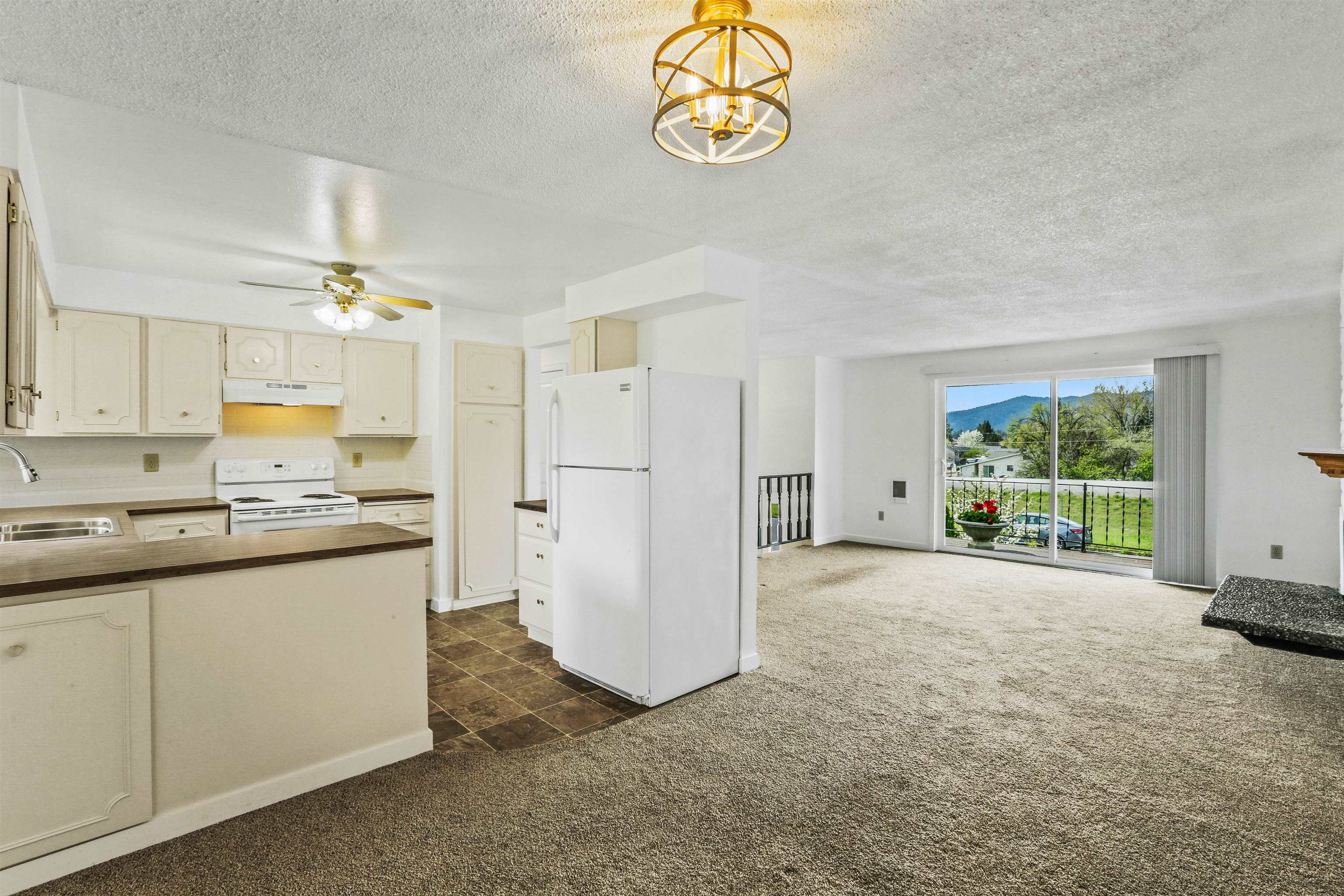 13305 E Forrest Ave - Photo 10