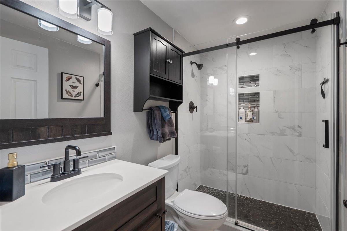 6910 N HARVARD Rd - Photo 21