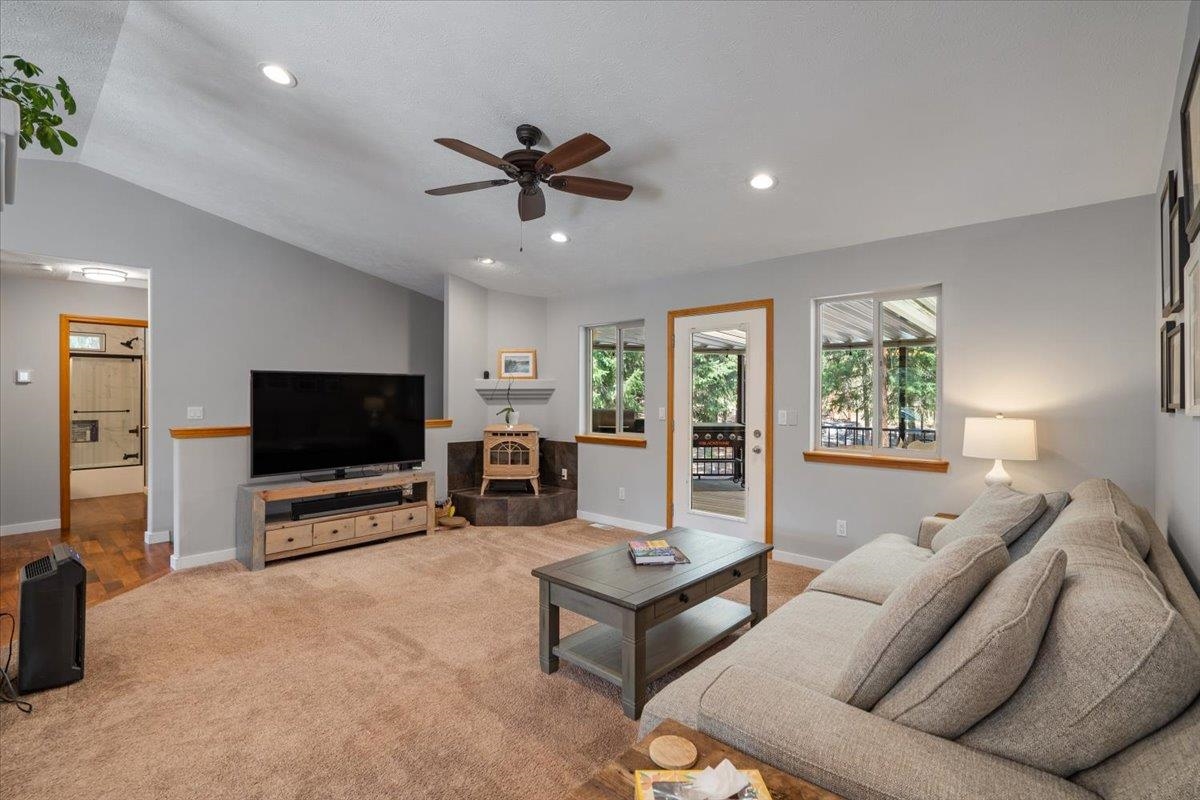 6910 N HARVARD Rd - Photo 8