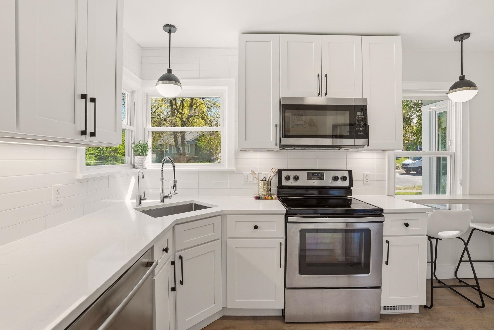 3023 E 16th Ave - Photo 8