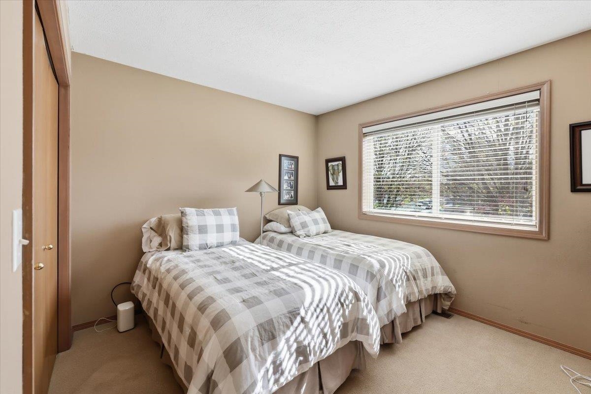 3001 S Winthrop Ln - Photo 11