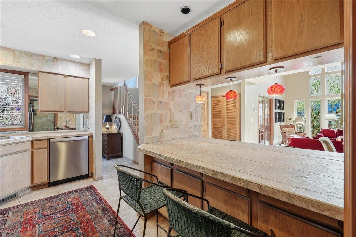 3001 S Winthrop Ln - Photo 9