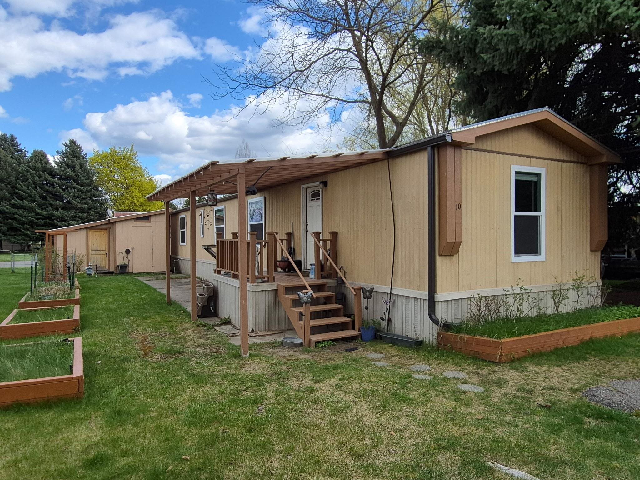 3925 E Farwell Rd - Photo 1