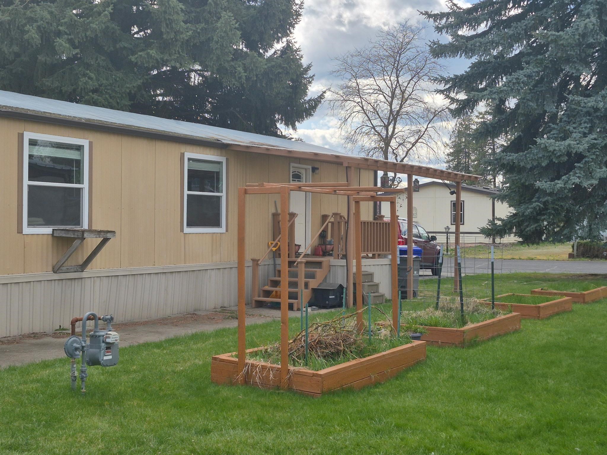 3925 E Farwell Rd - Photo 2