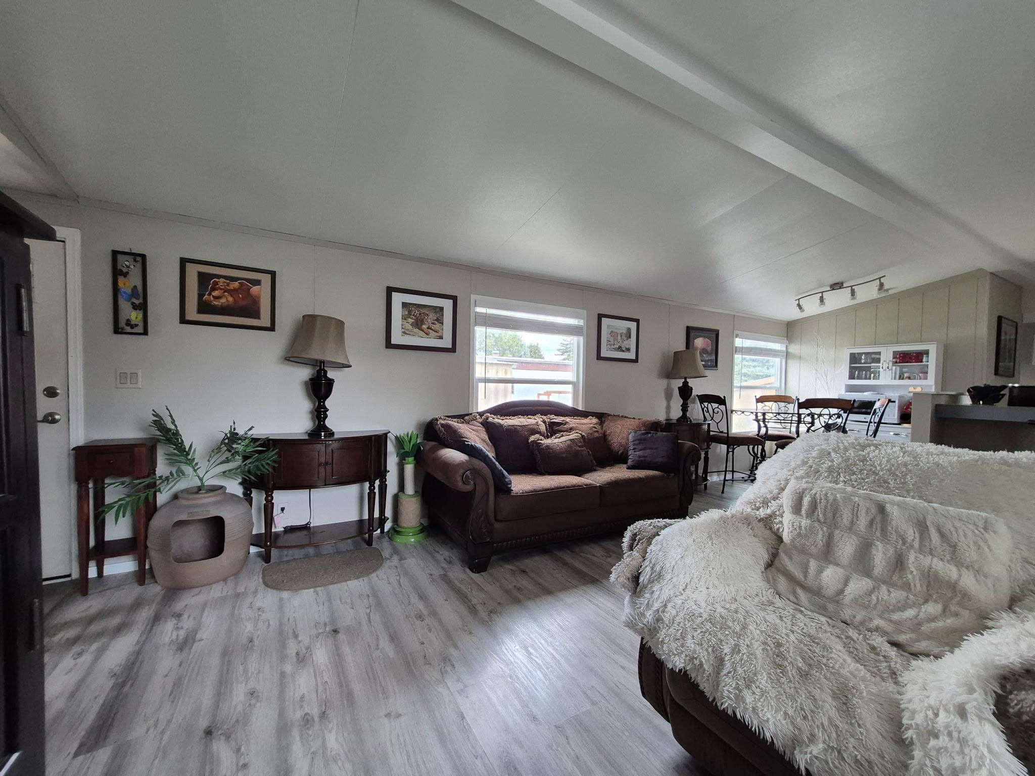 3925 E Farwell Rd - Photo 16