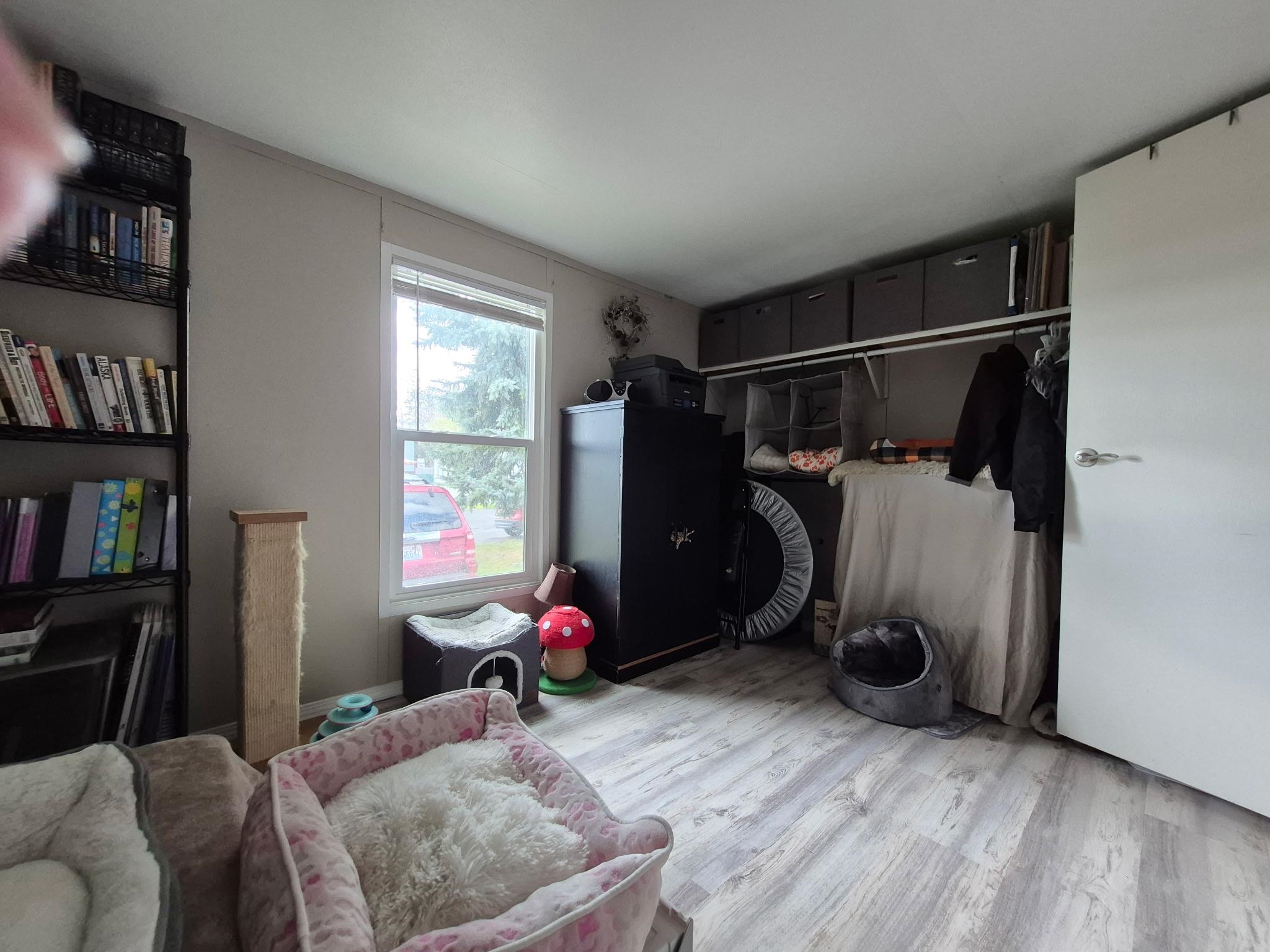 3925 E Farwell Rd - Photo 9