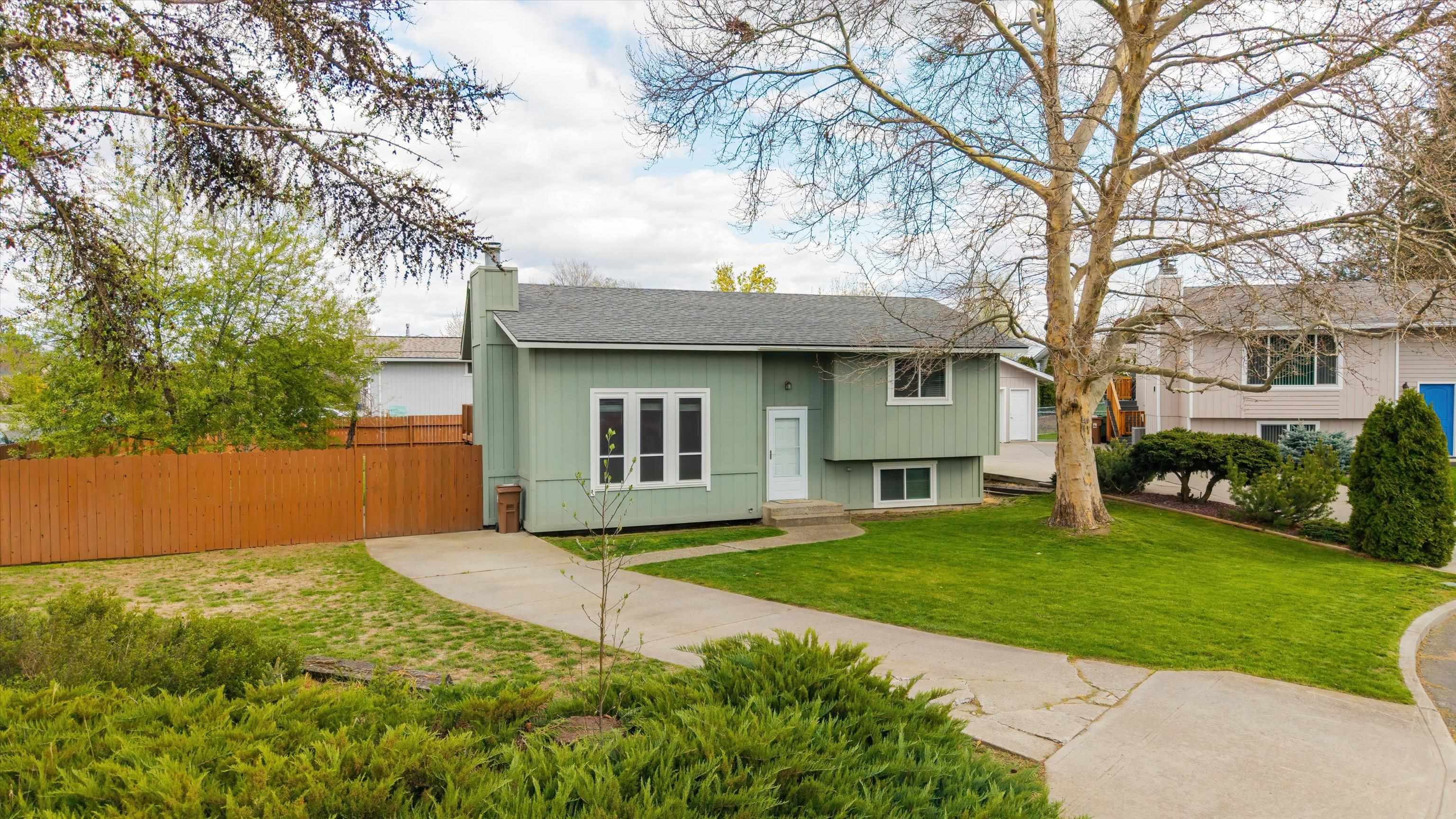 630 E Bull Run Ct - Photo 2