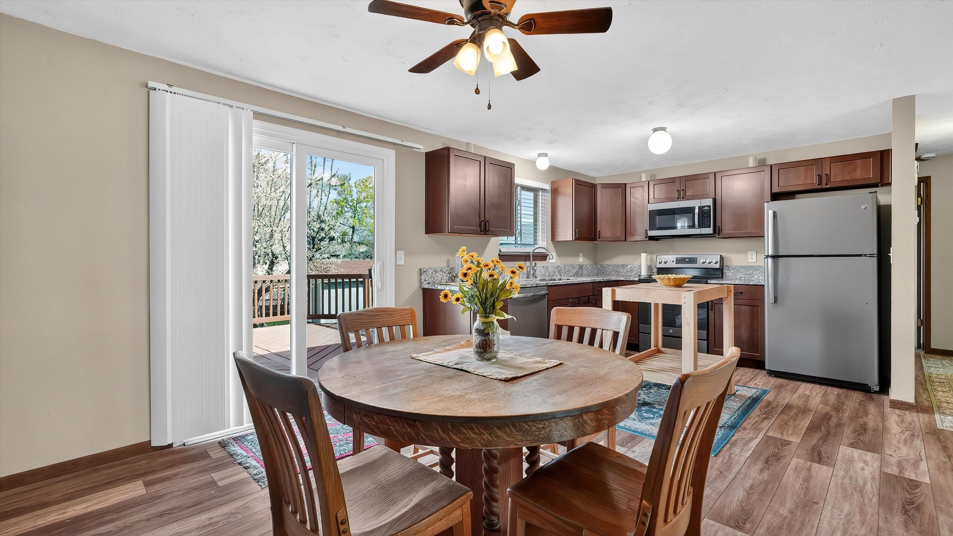 630 E Bull Run Ct - Photo 14