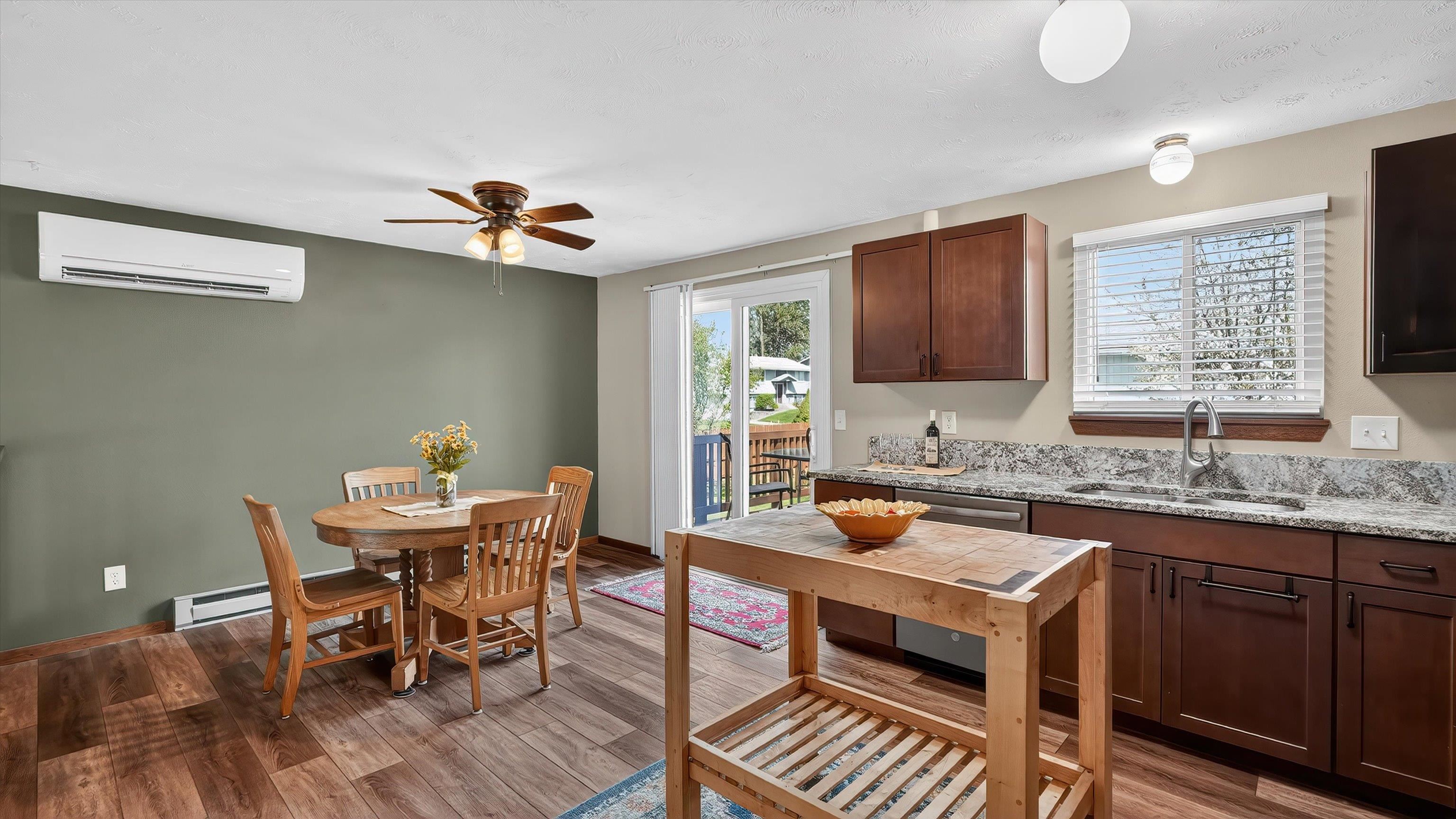 630 E Bull Run Ct - Photo 8