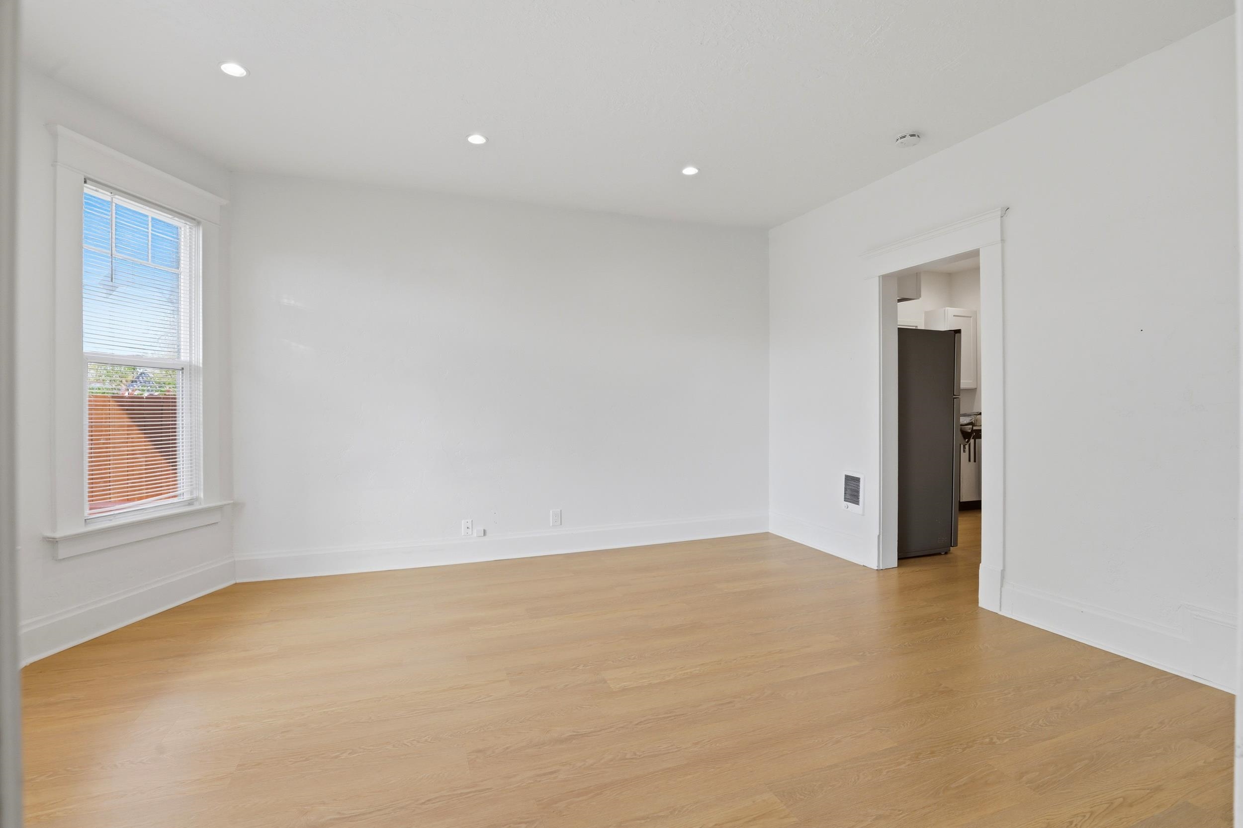 434 W Buckeye Ave - Photo 5