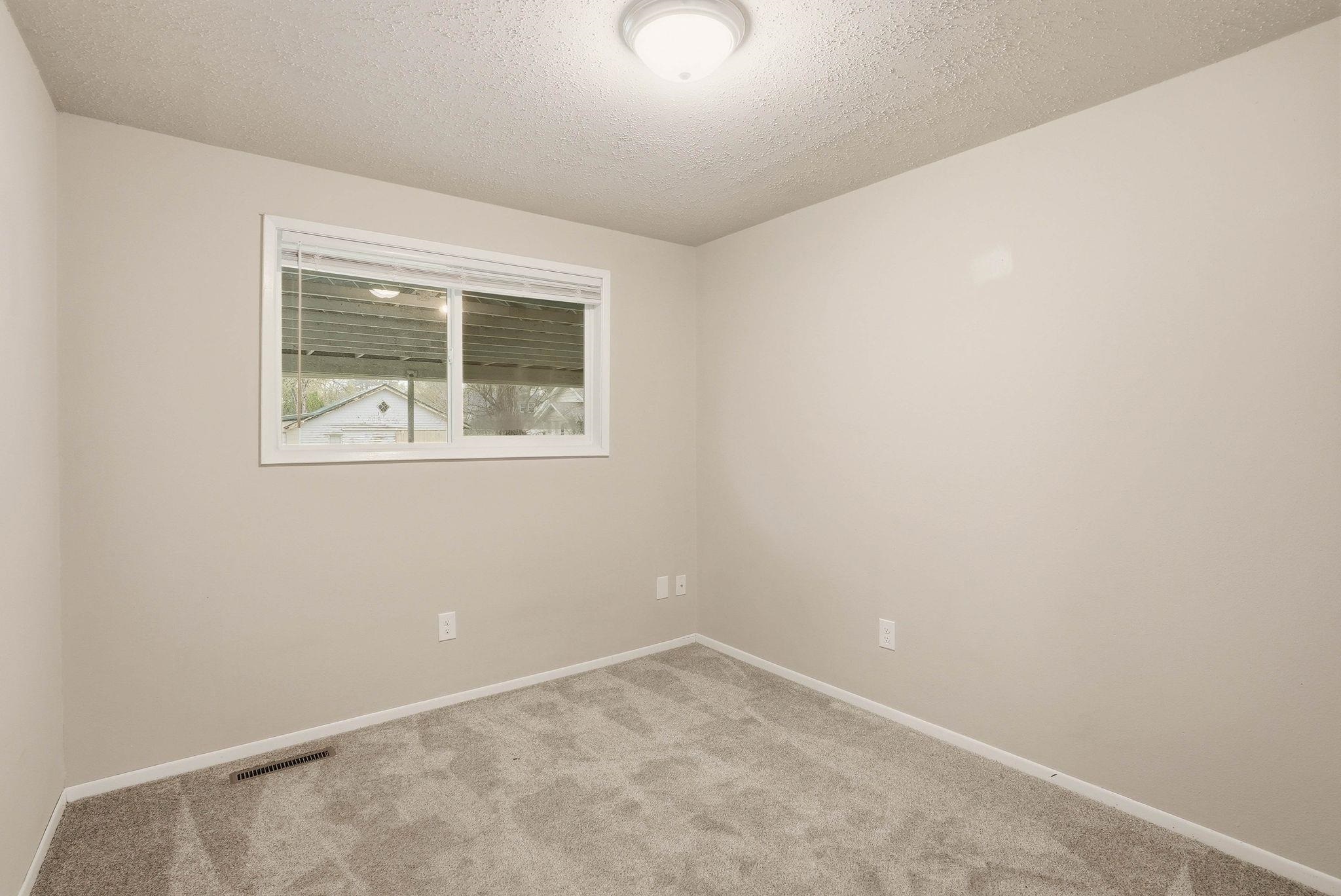 7412 & 7414 E EUCLID Ave - Photo 12