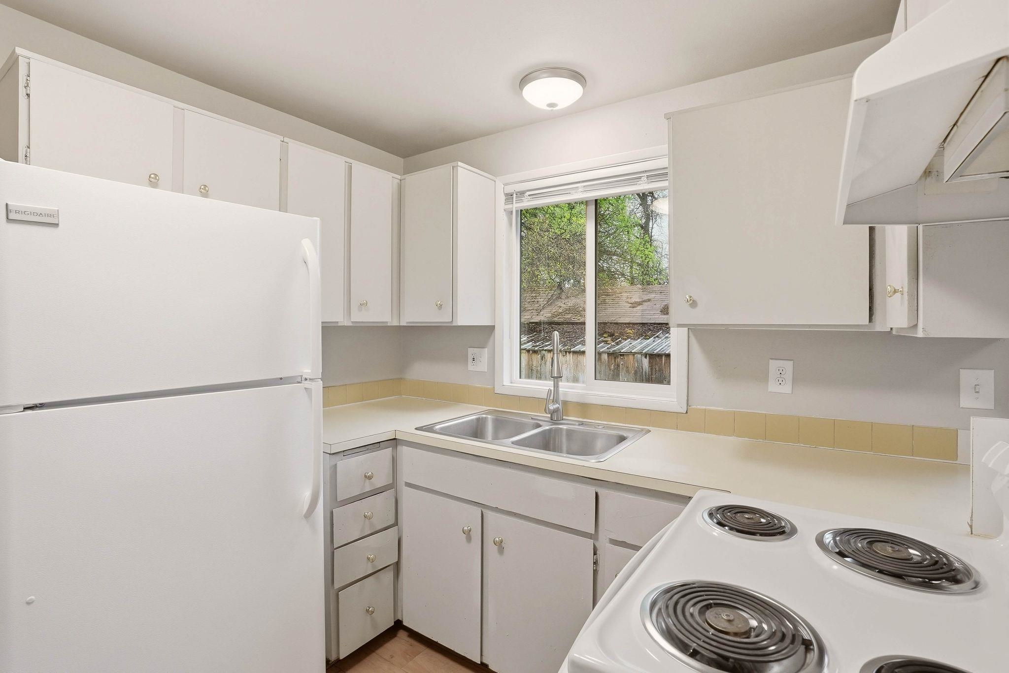 7412 & 7414 E EUCLID Ave - Photo 8