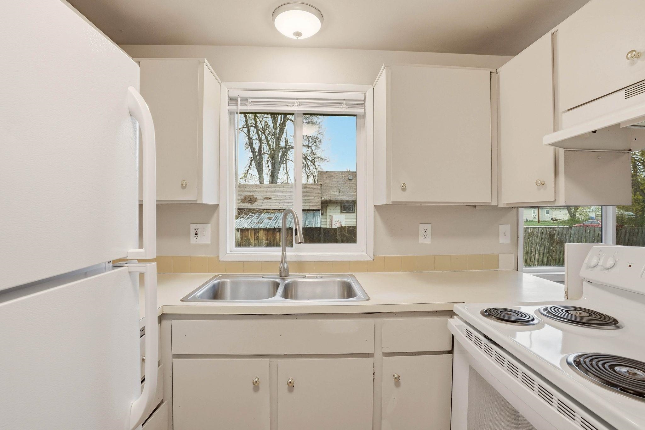 7412 & 7414 E EUCLID Ave - Photo 9
