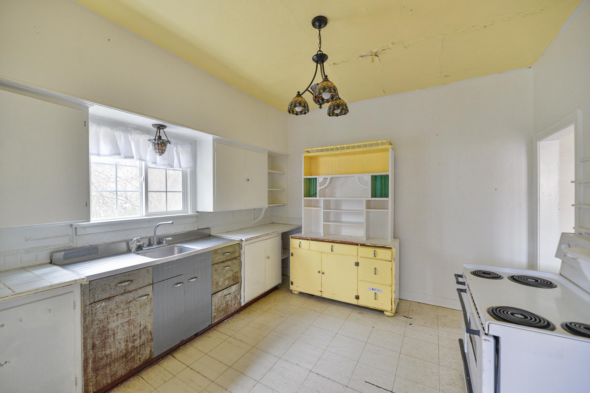 204 S Crosby St - Photo 4