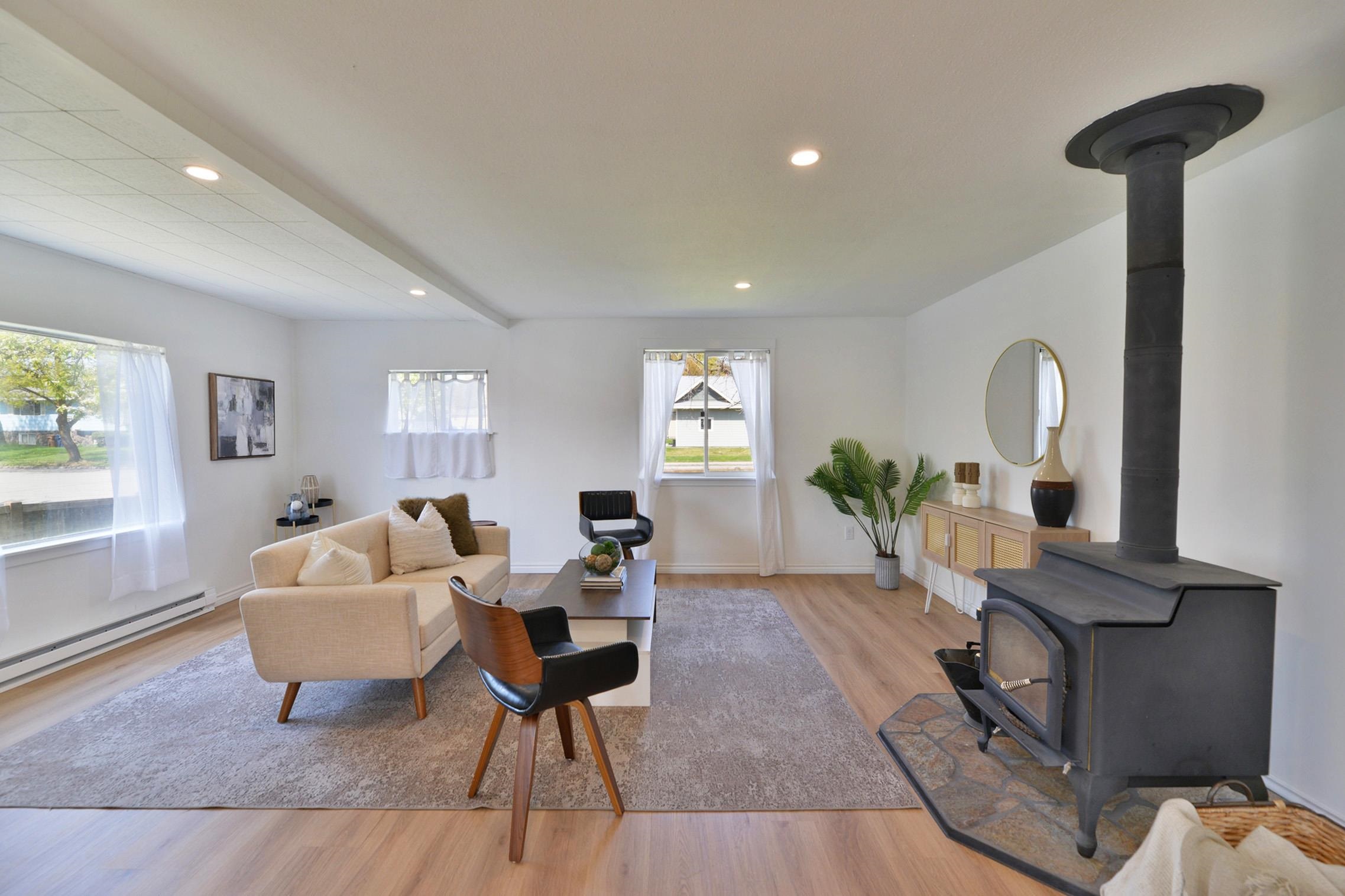 2912 N Hemlock St - Photo 2