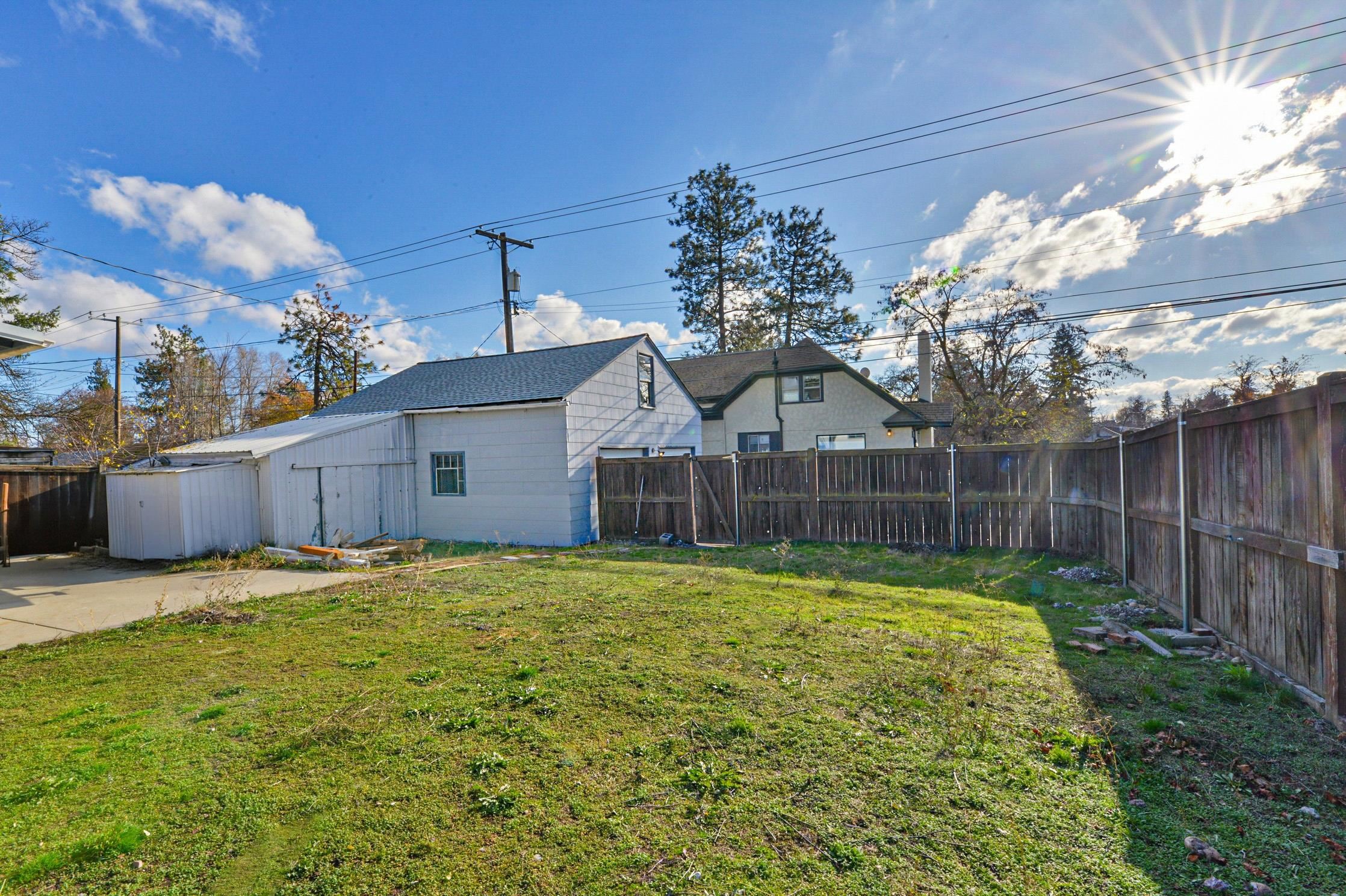 2912 N Hemlock St - Photo 24