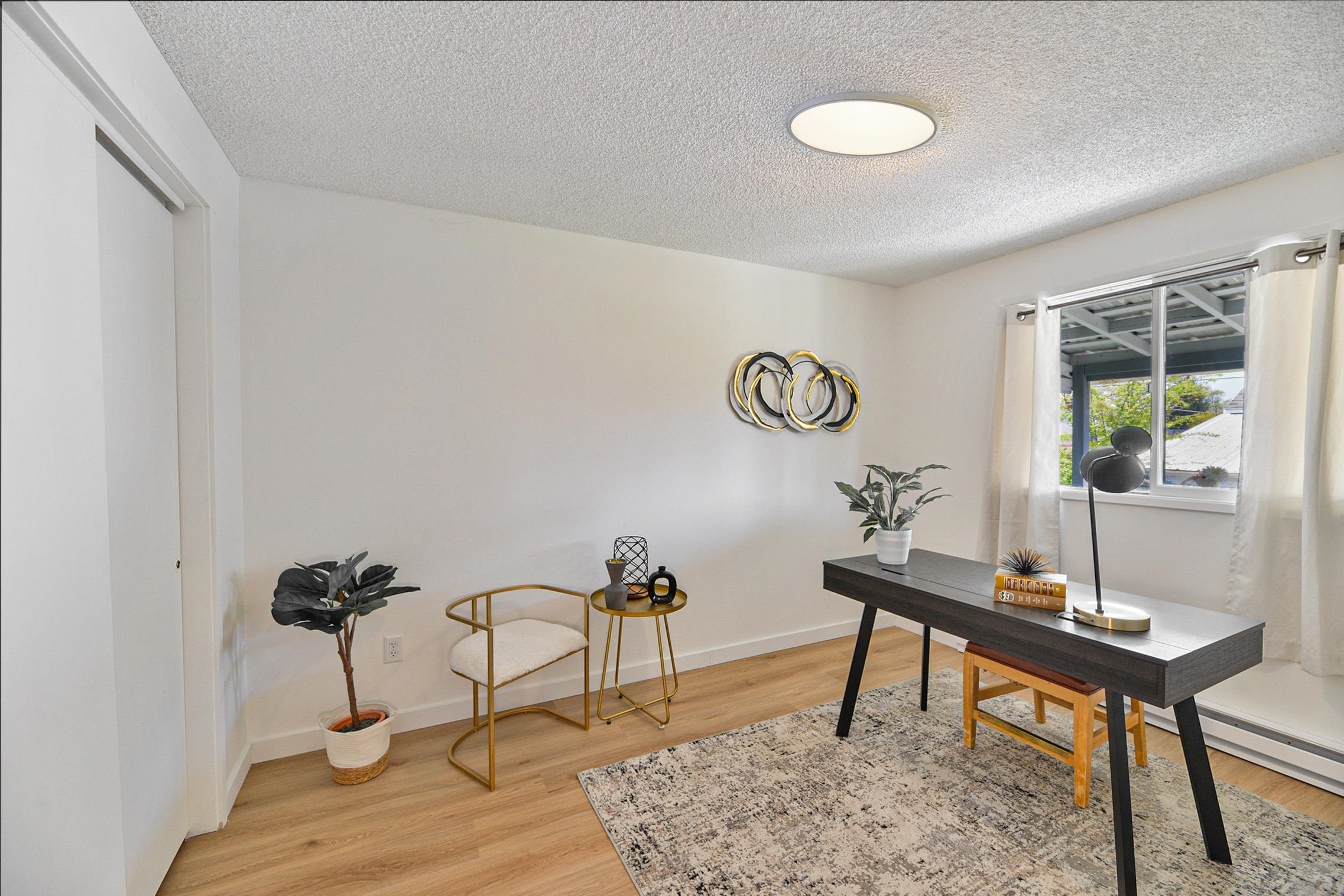 2912 N Hemlock St - Photo 9