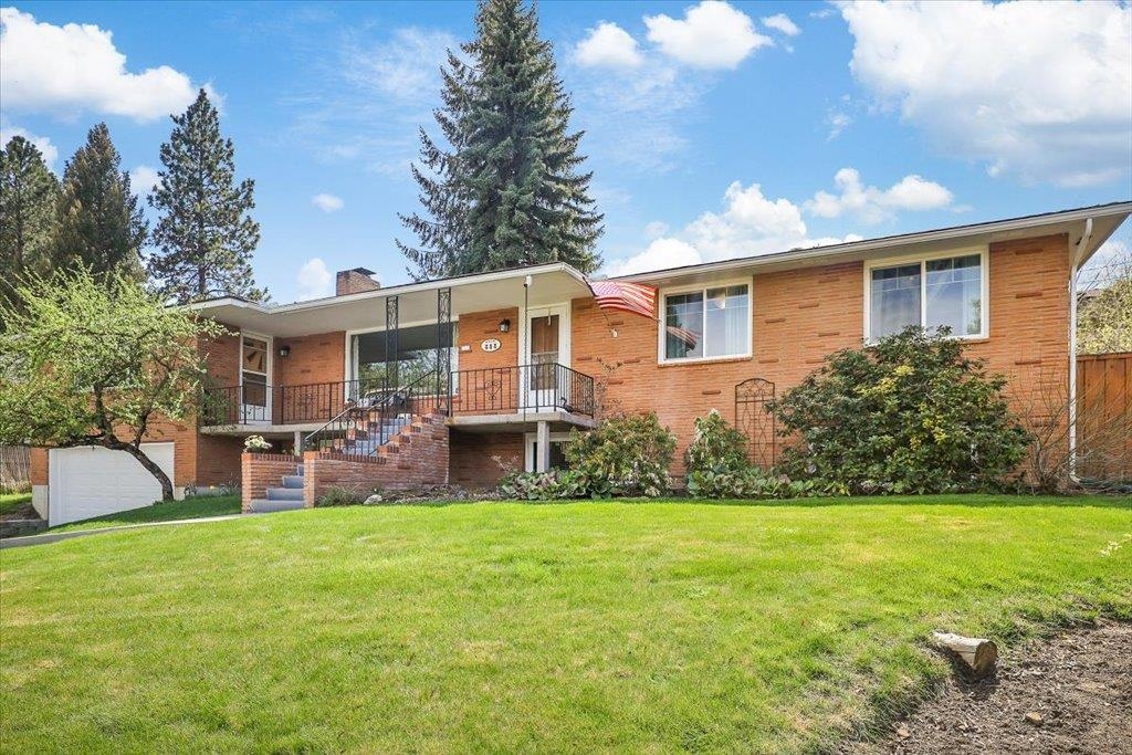 1523 W Ardmore Dr - Photo 2