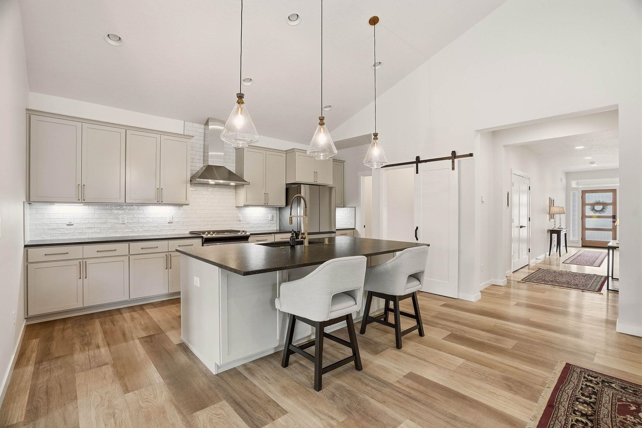 2121 E 33rd Ave - Photo 12
