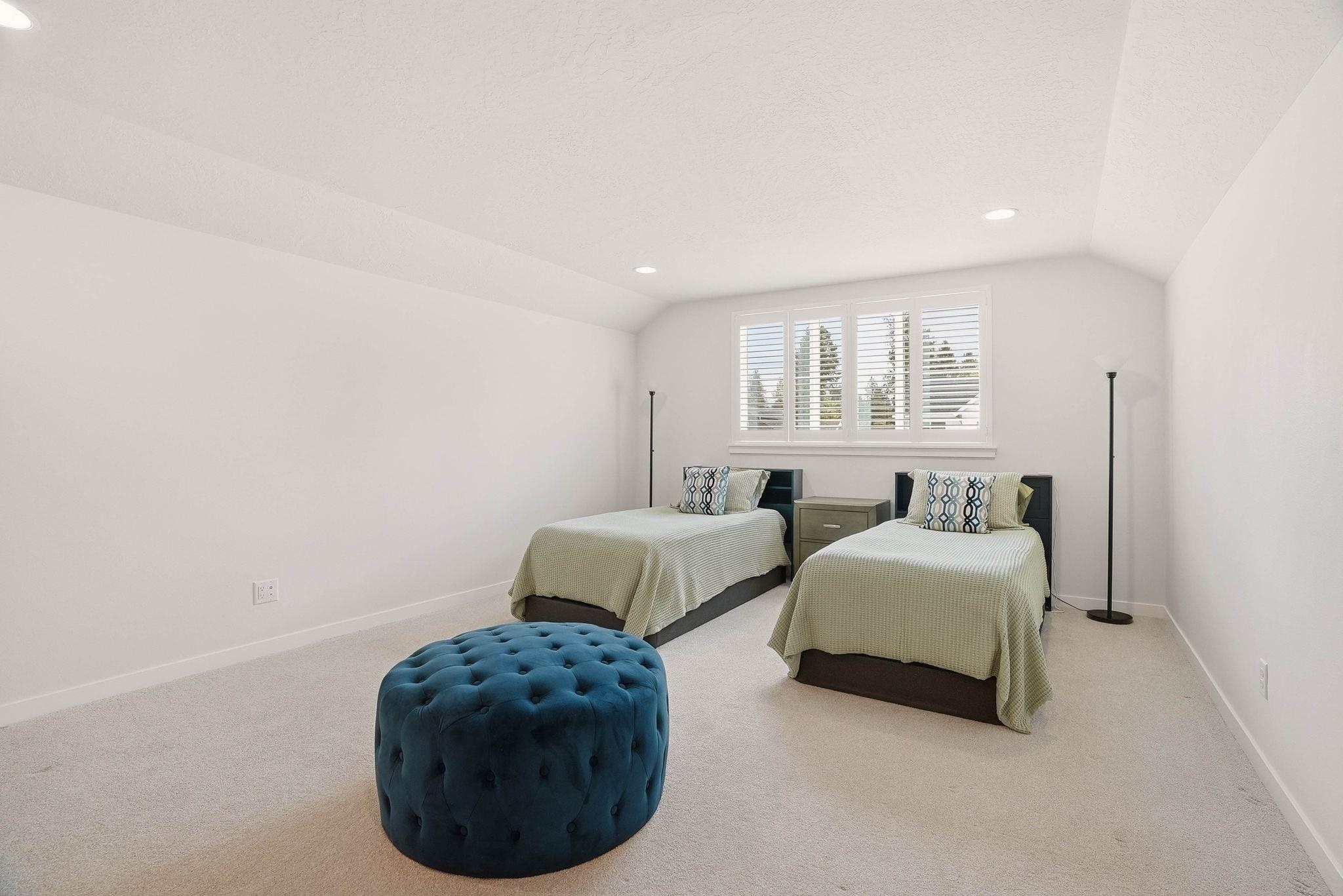 2121 E 33rd Ave - Photo 25