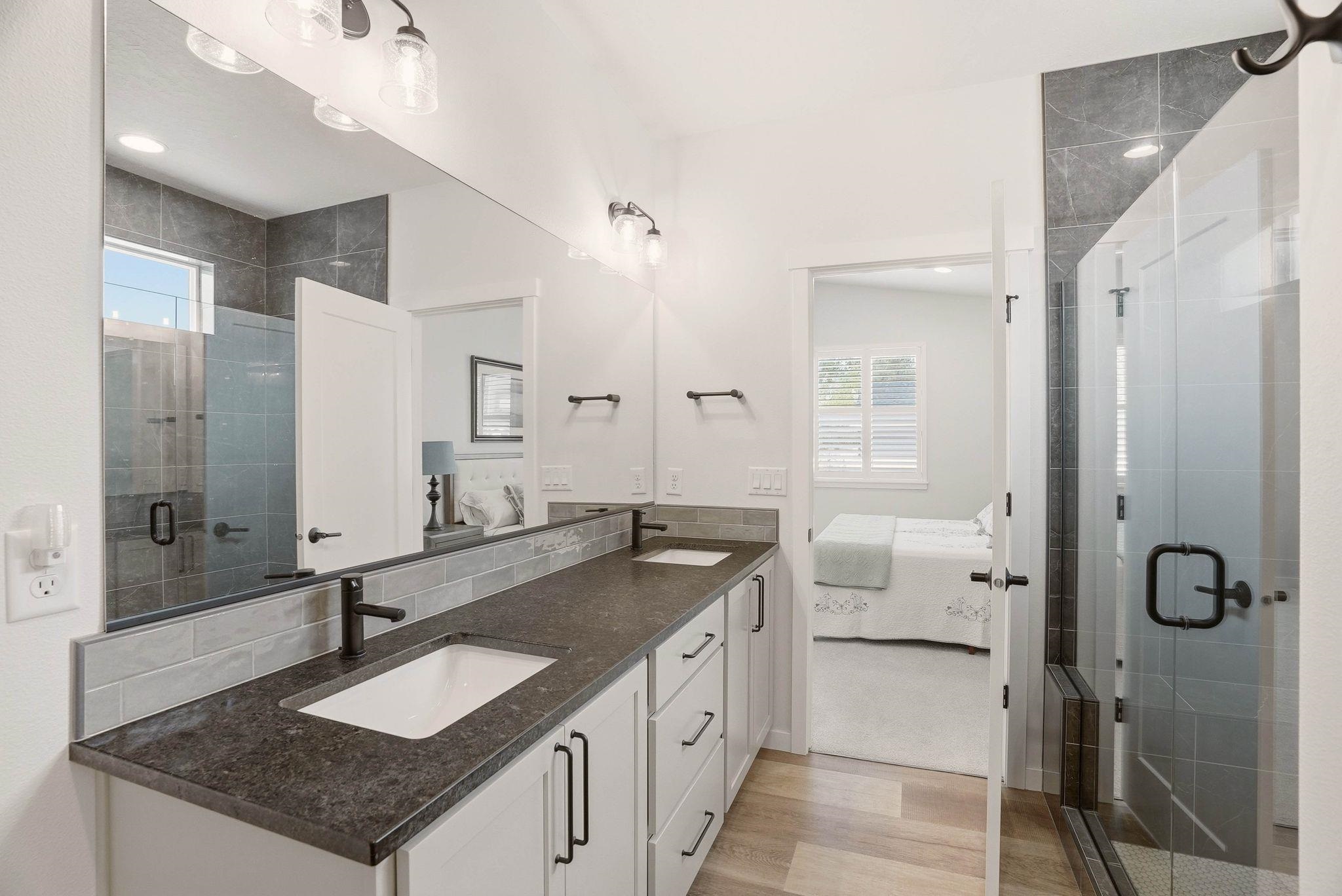 2121 E 33rd Ave - Photo 30