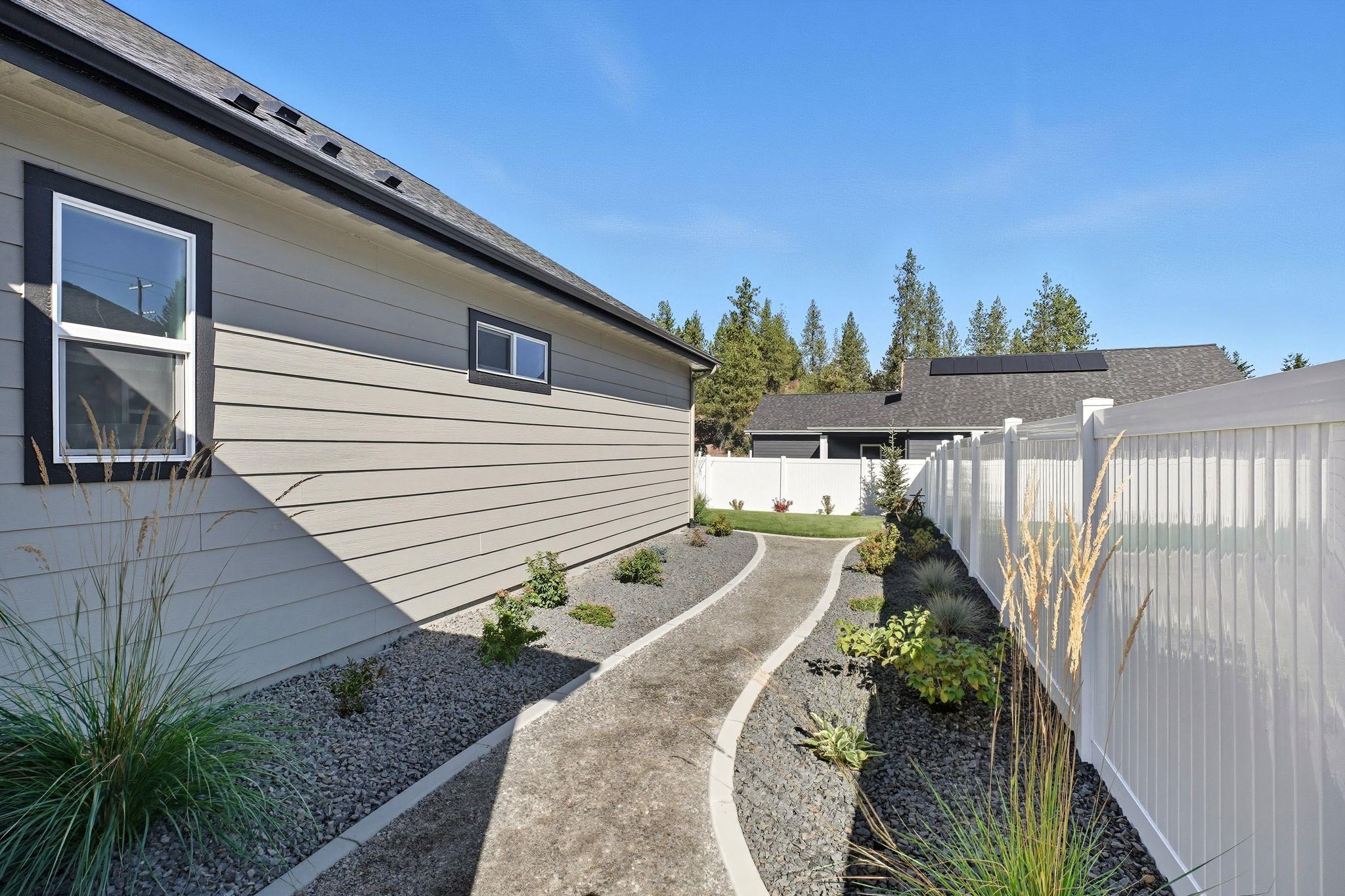 2121 E 33rd Ave - Photo 39