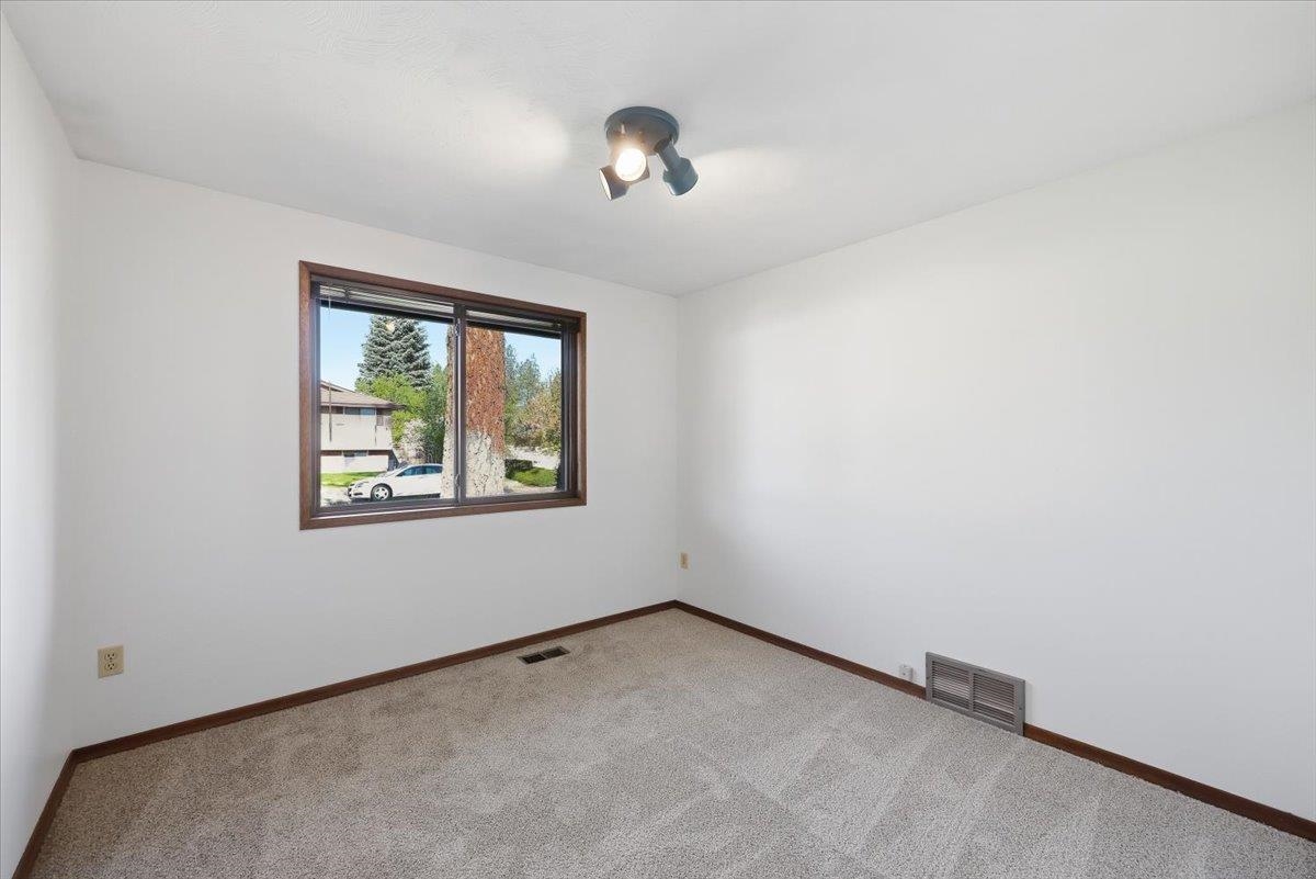 6522 N Elizabeth St - Photo 14