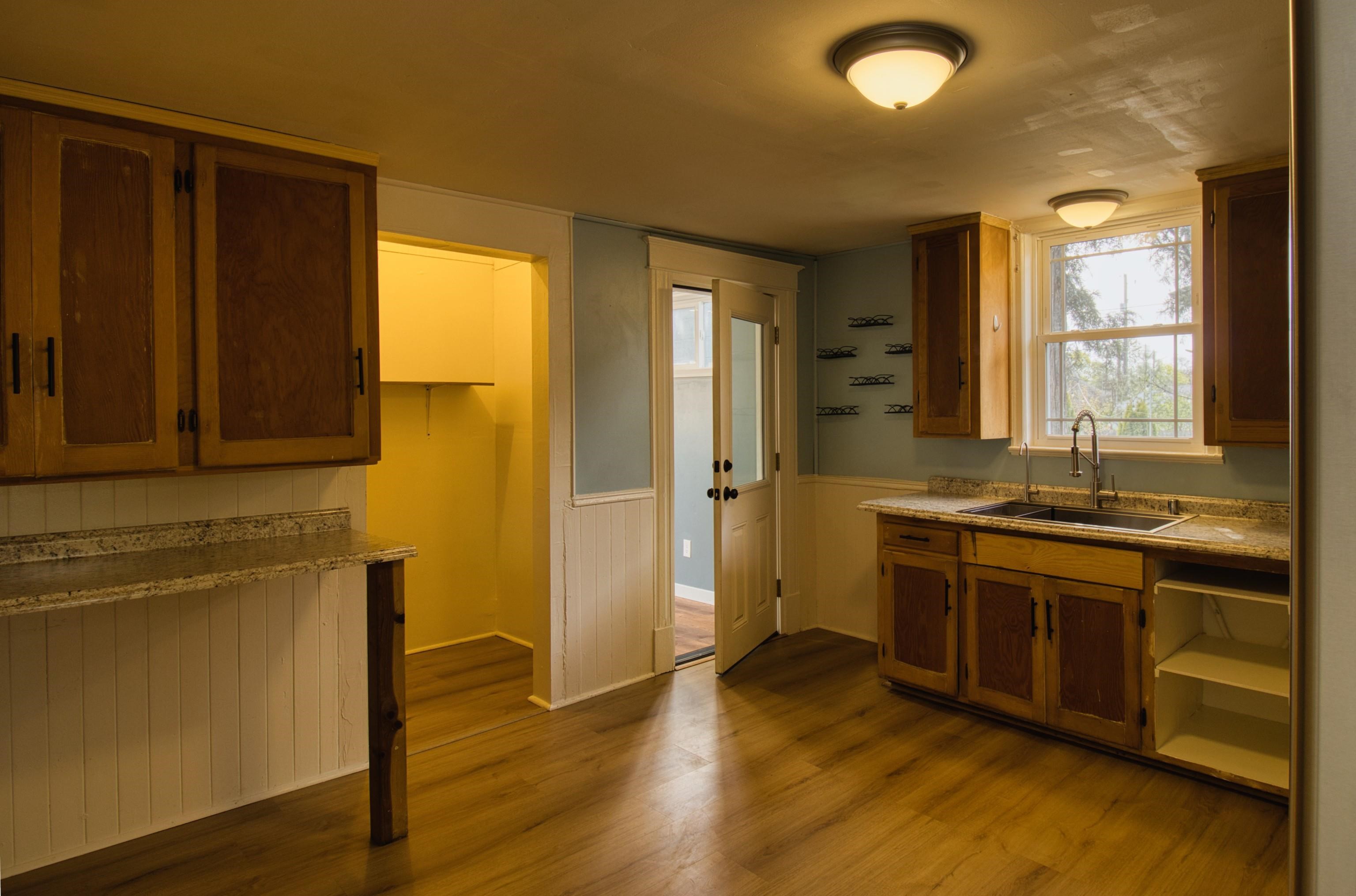 1805 W Gardner Ave - Photo 20