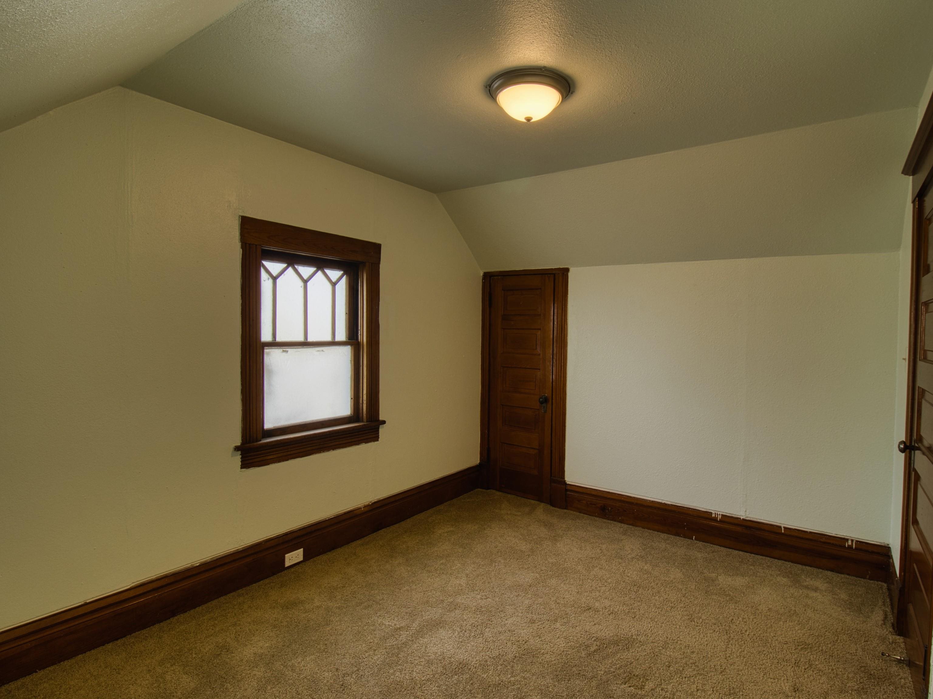 1805 W Gardner Ave - Photo 31