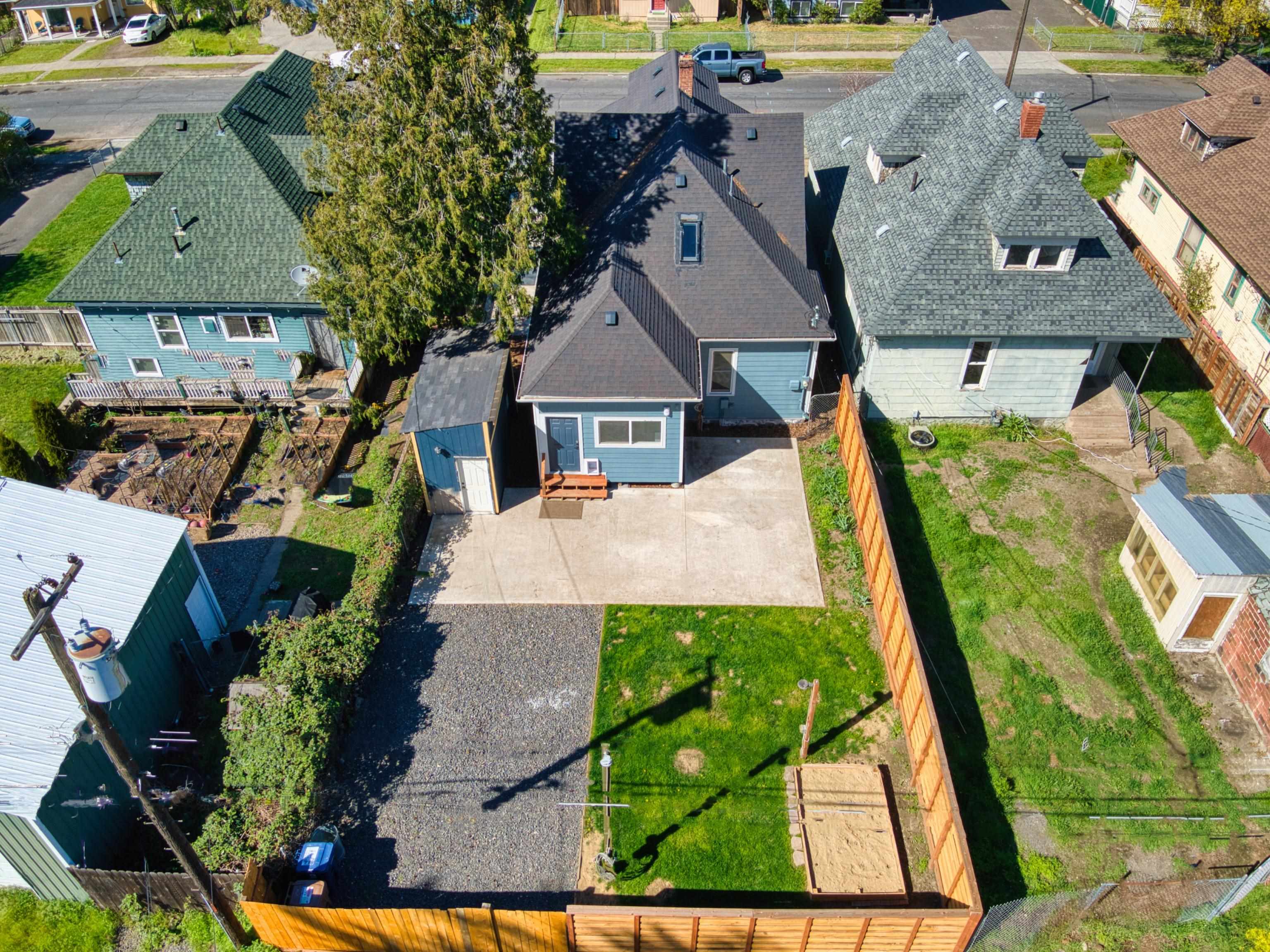 1805 W Gardner Ave - Photo 47
