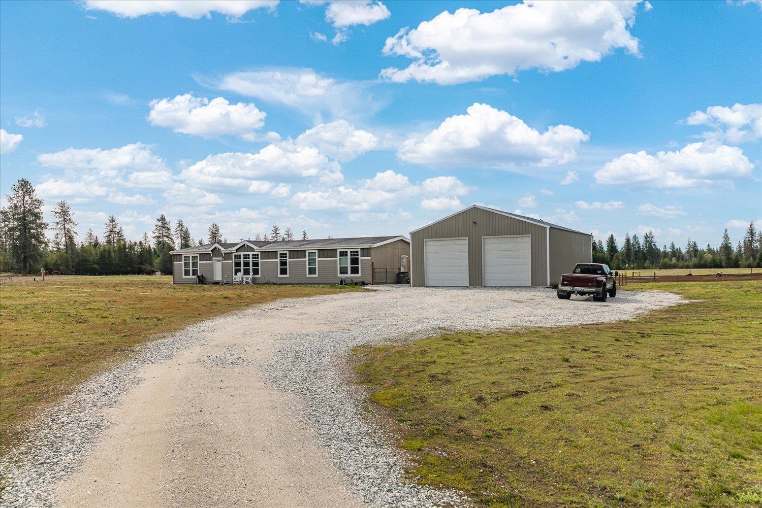 2421 W Fausett Ln - Photo 1