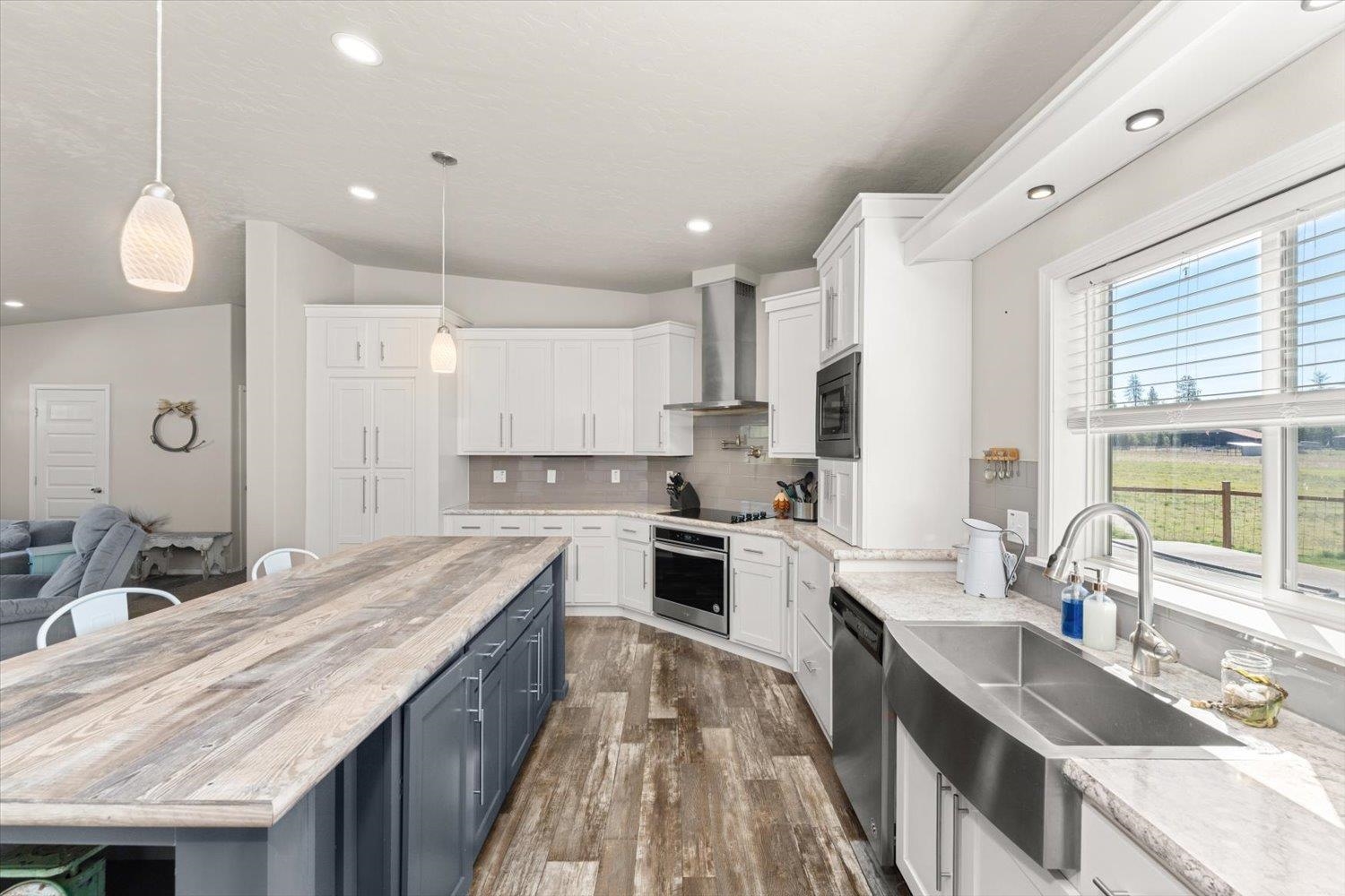 2421 W Fausett Ln - Photo 16