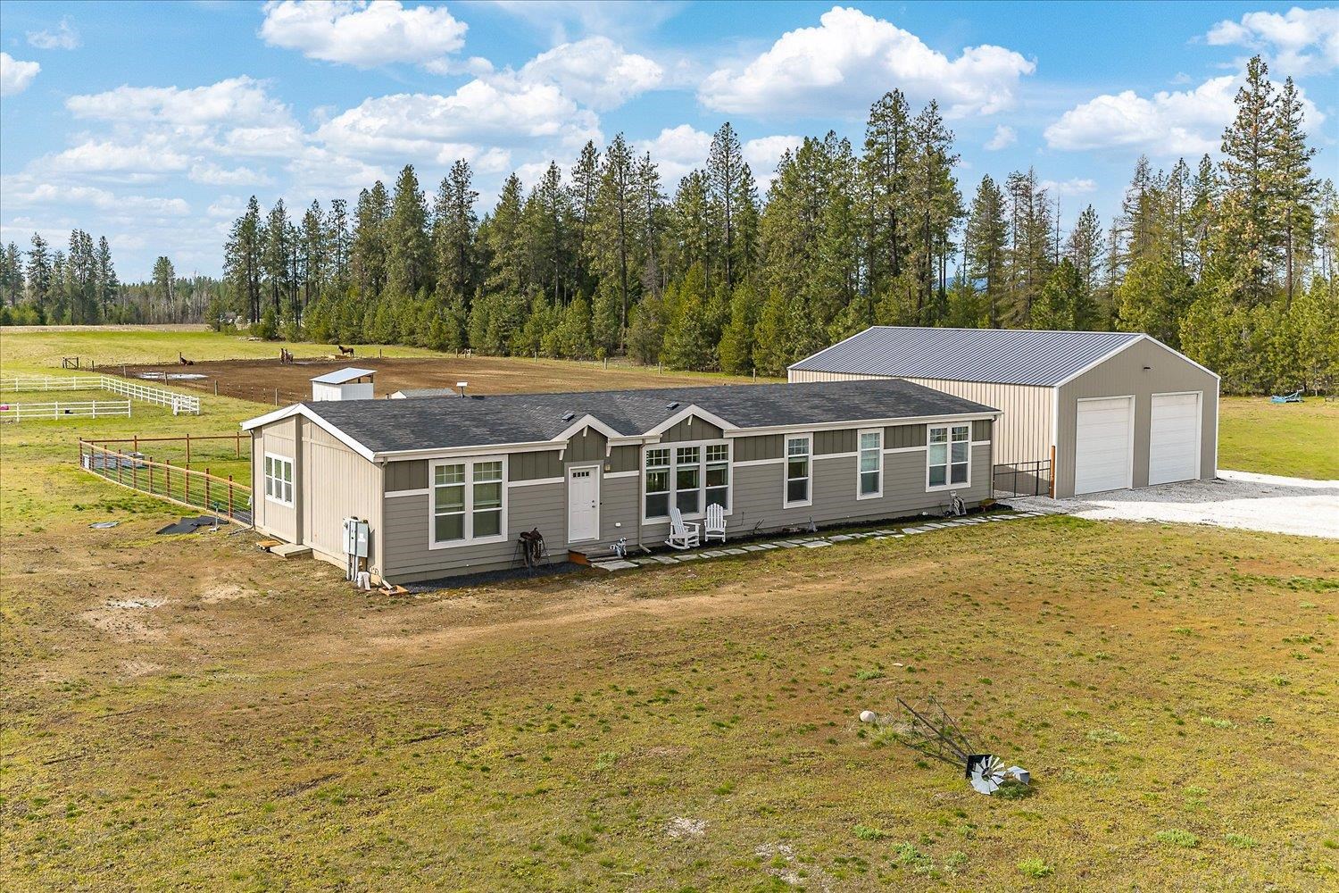 2421 W Fausett Ln - Photo 3