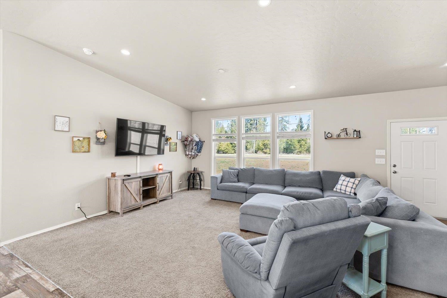2421 W Fausett Ln - Photo 9