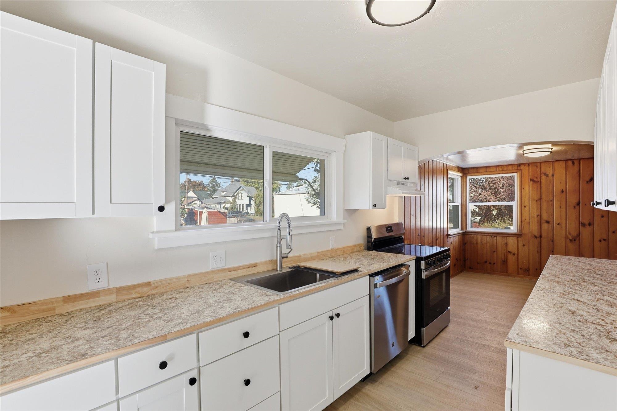 710 Marshall St - Photo 12