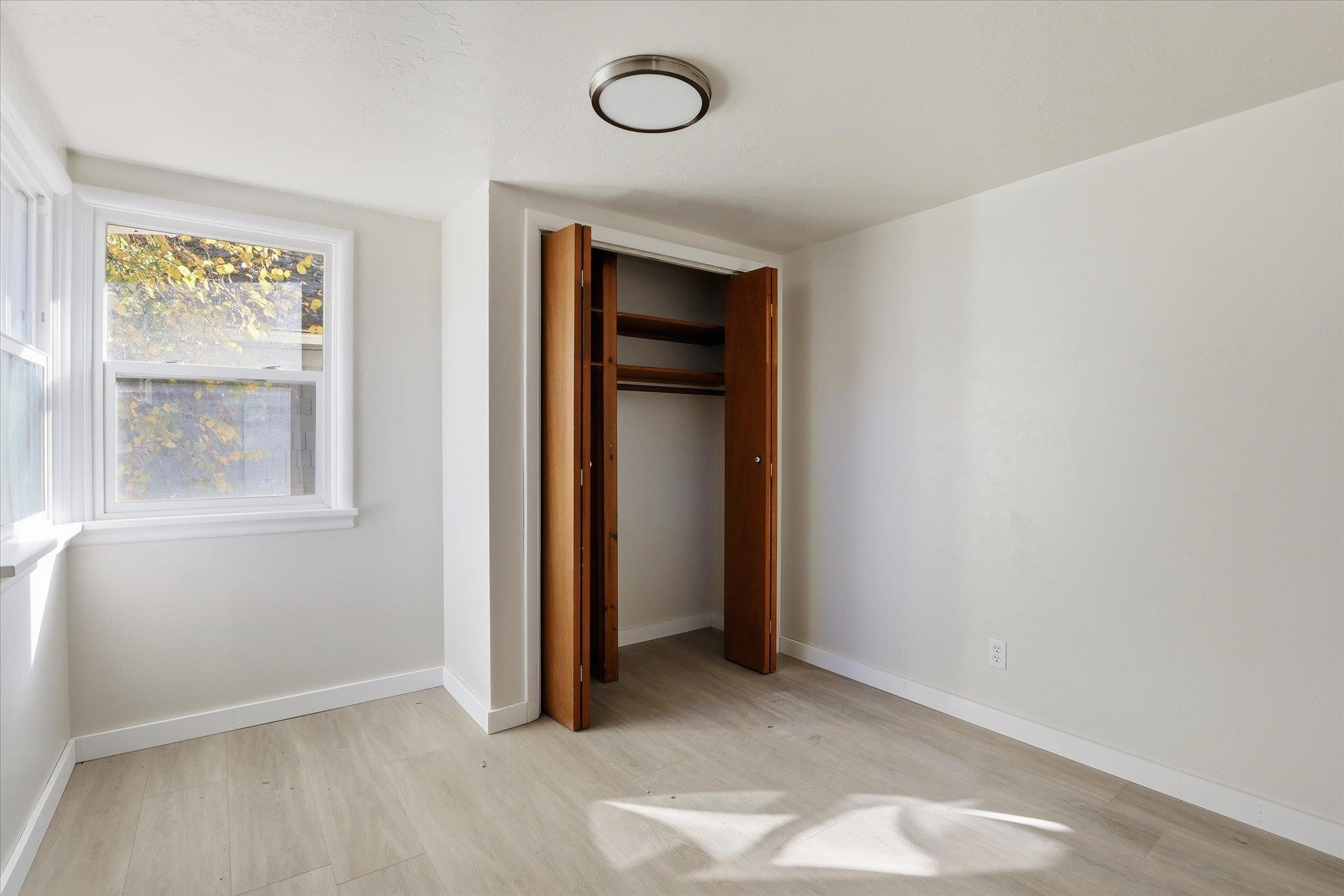 710 Marshall St - Photo 16