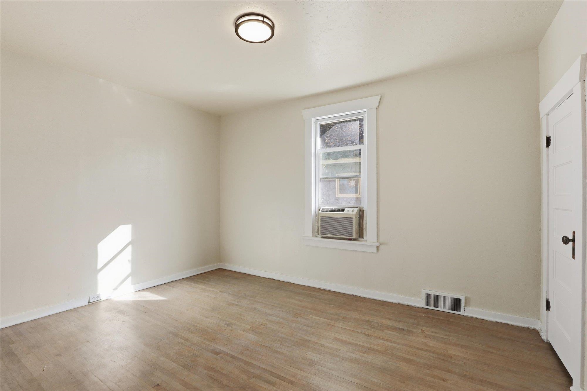 710 Marshall St - Photo 17