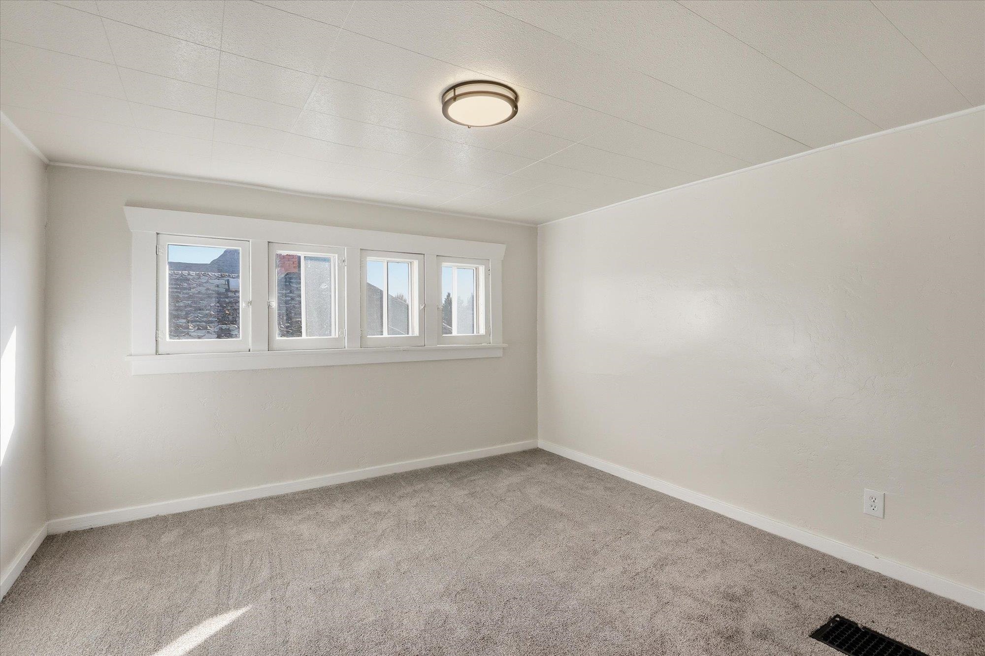710 Marshall St - Photo 21