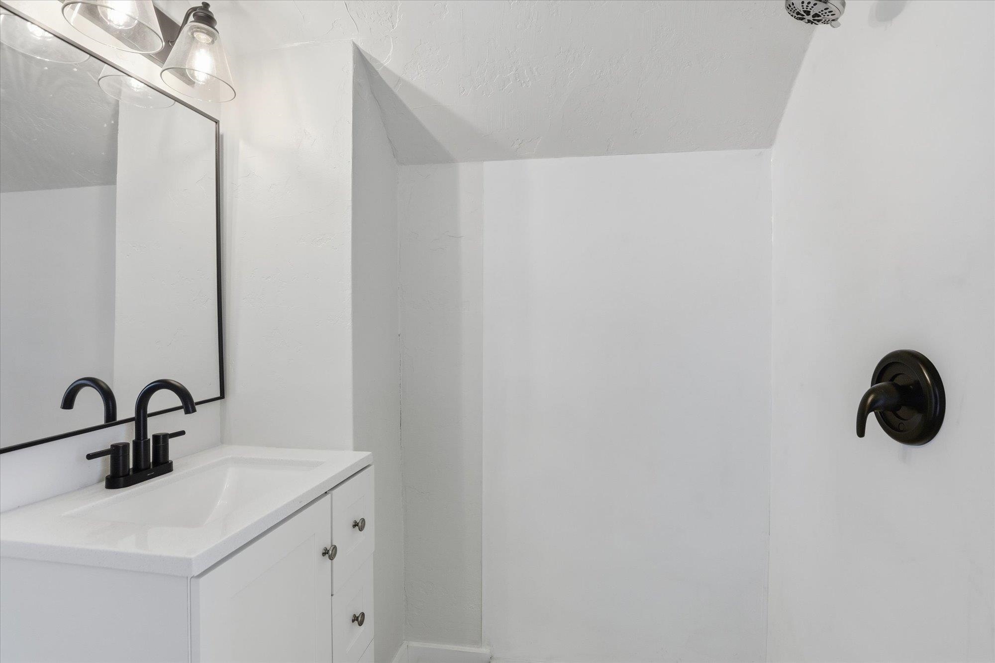 710 Marshall St - Photo 24