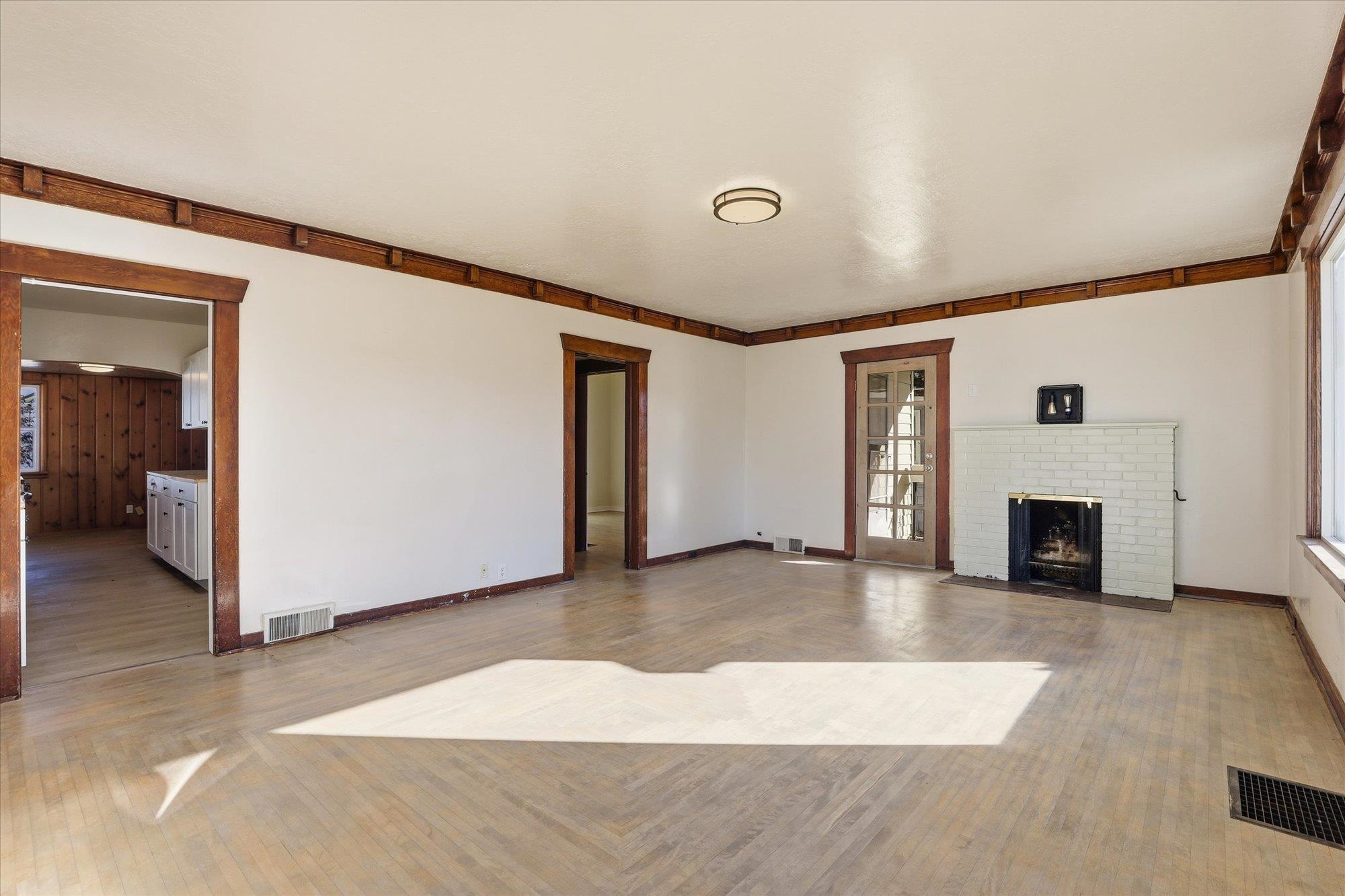 710 Marshall St - Photo 7