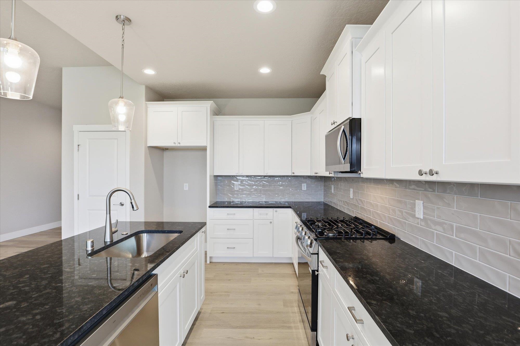 1109 - Unit 19 N Country Club Dr - Photo 13