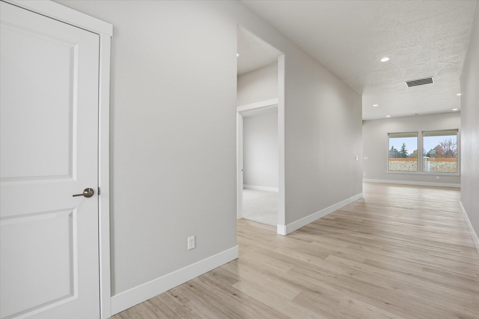 1109 - Unit 19 N Country Club Dr - Photo 4