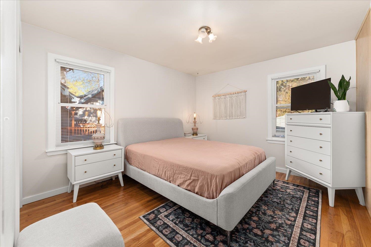 611 E 23rd Ave - Photo 12
