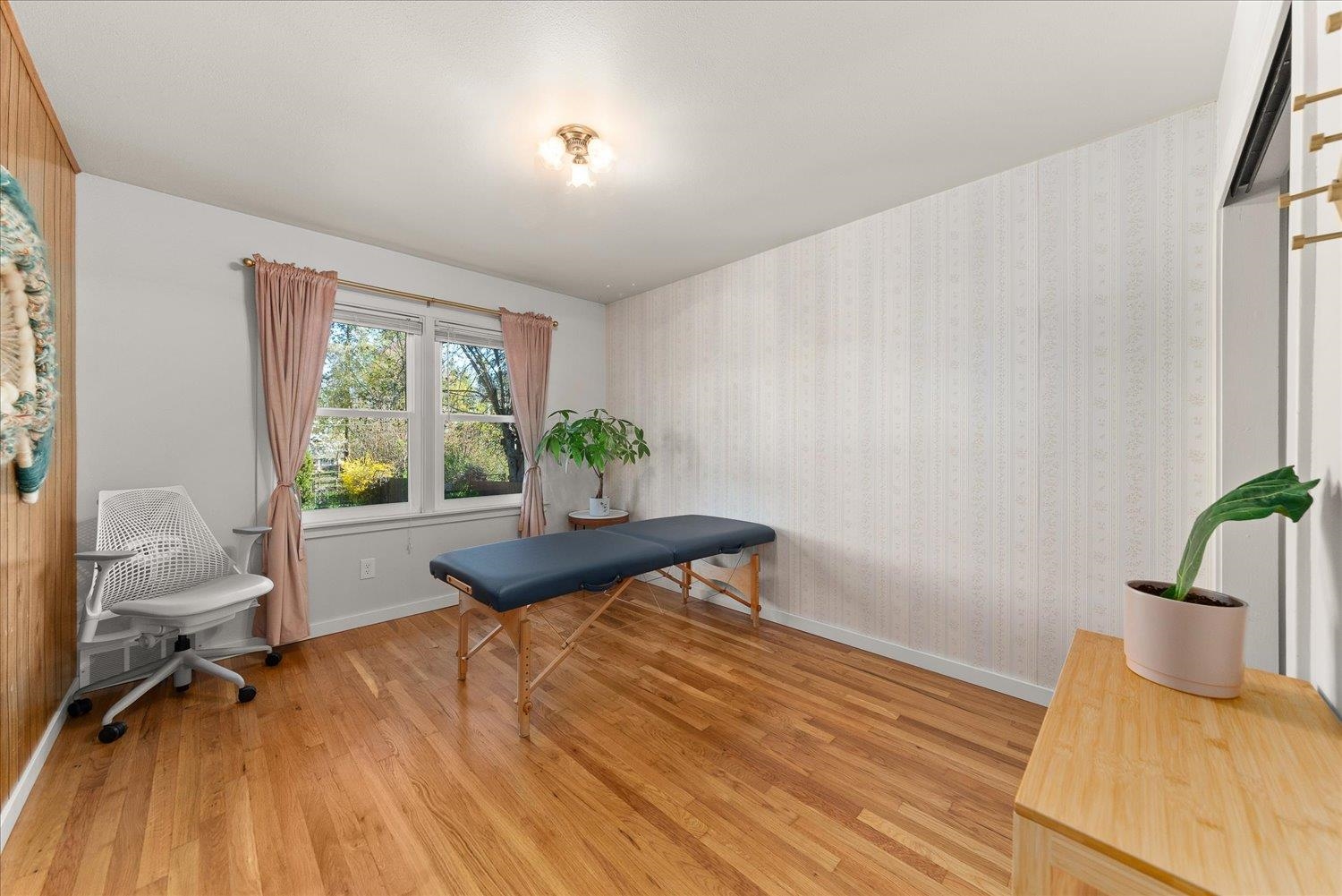 611 E 23rd Ave - Photo 13