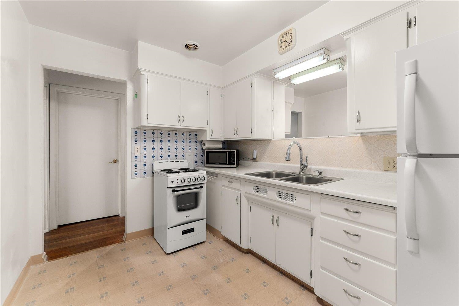 611 E 23rd Ave - Photo 19