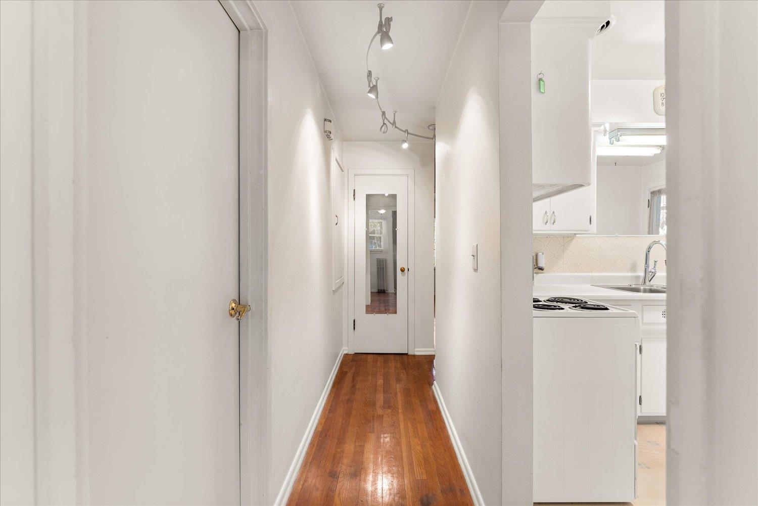 611 E 23rd Ave - Photo 22