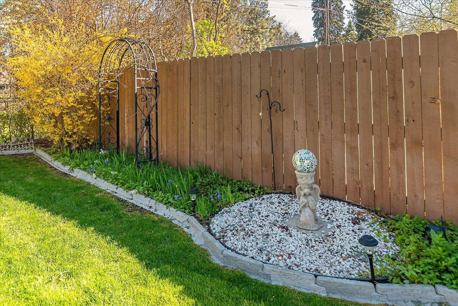611 E 23rd Ave - Photo 42