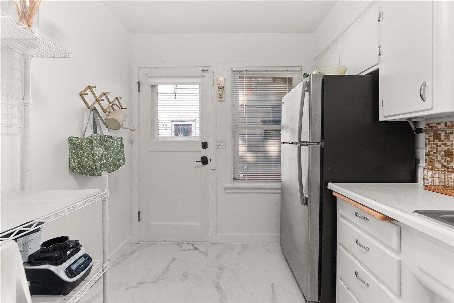 611 E 23rd Ave - Photo 9